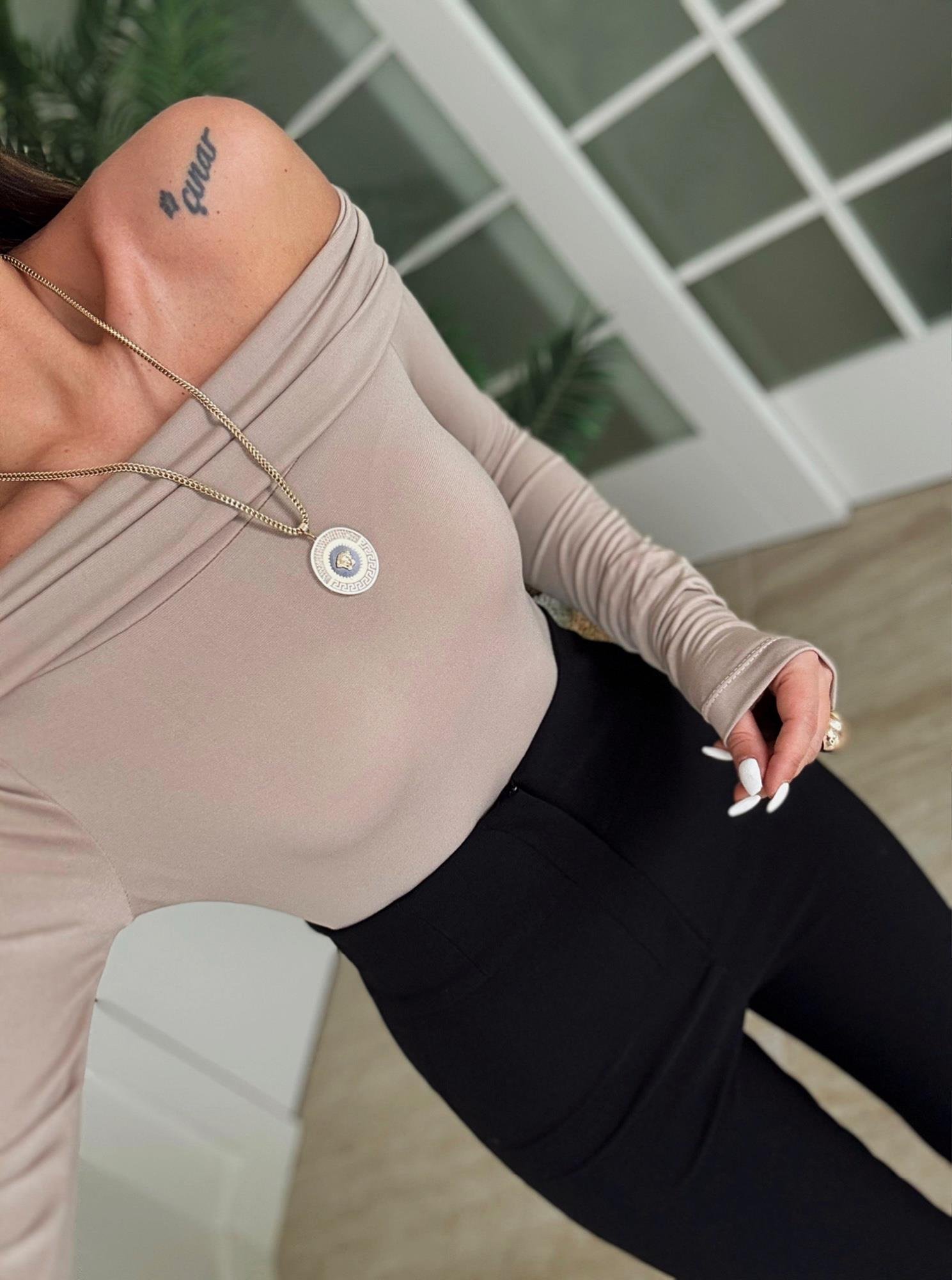 Madonna Yaka Sandy Vizon Bodysuit