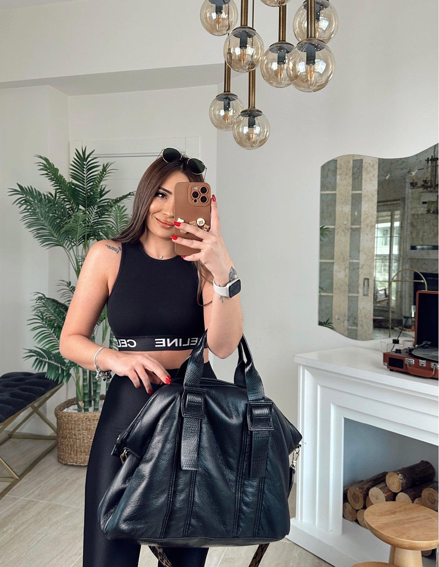 Marka Model Halter Yaka Siyah Crop