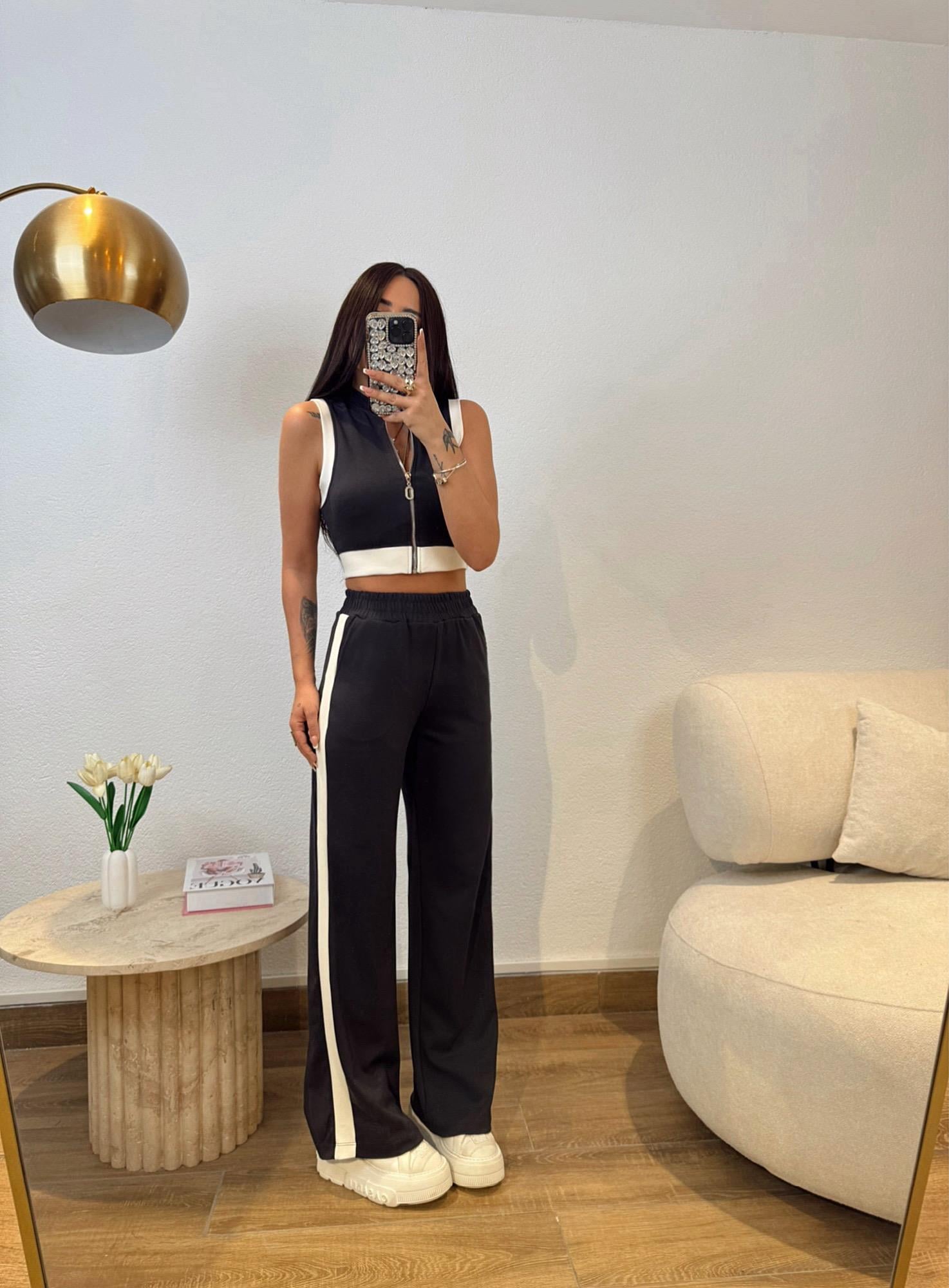 Marka Model Şeritli Antrasit Eşofman Takımı
