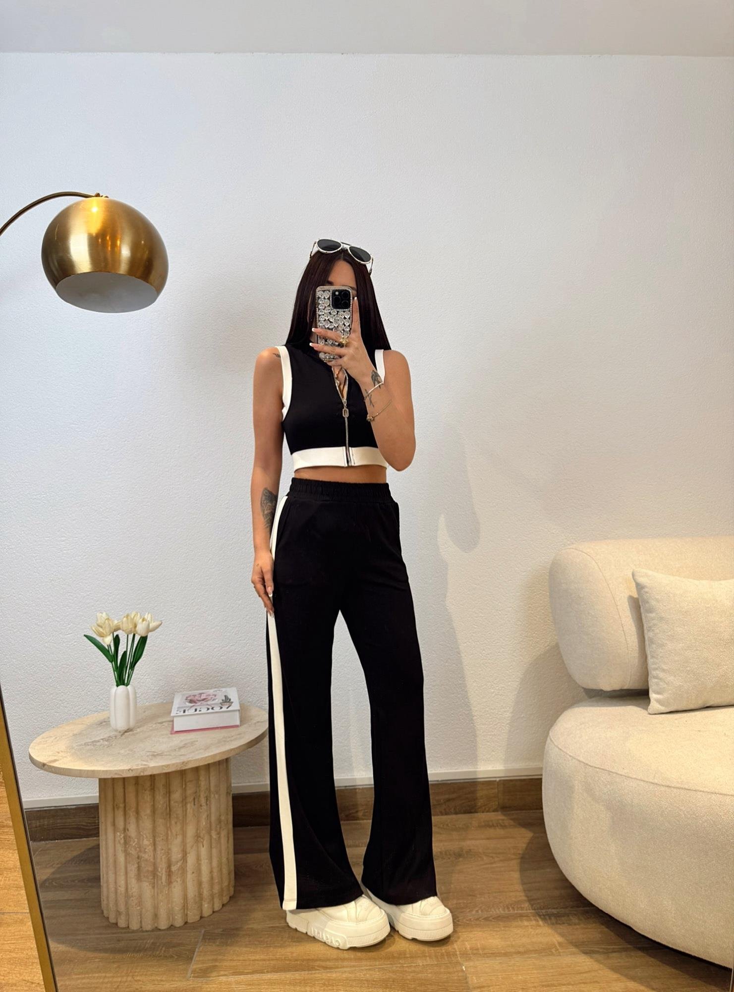 Marka Model Şeritli Siyah Eşofman Takımı