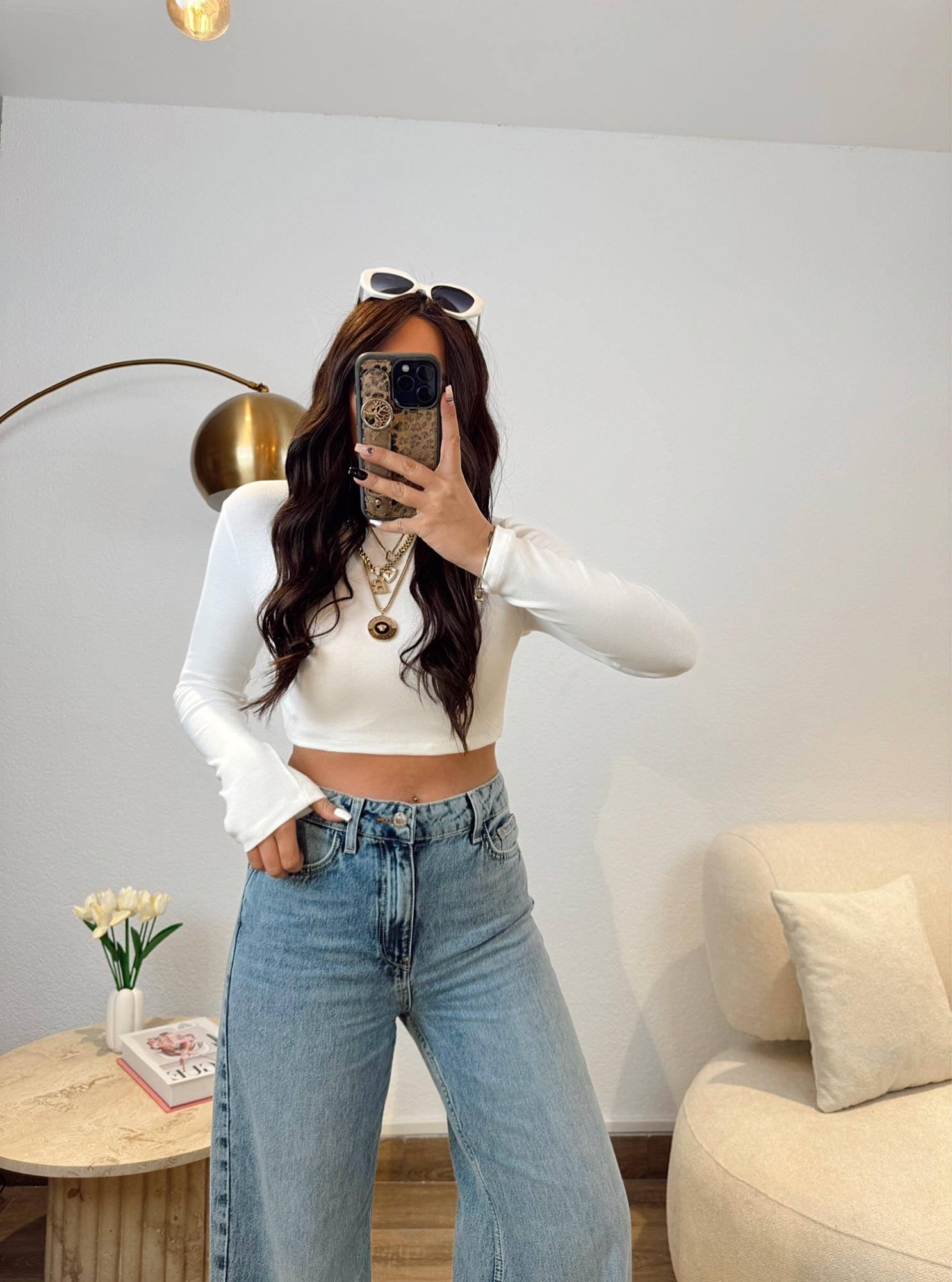 Modal Doku Beyaz Crop