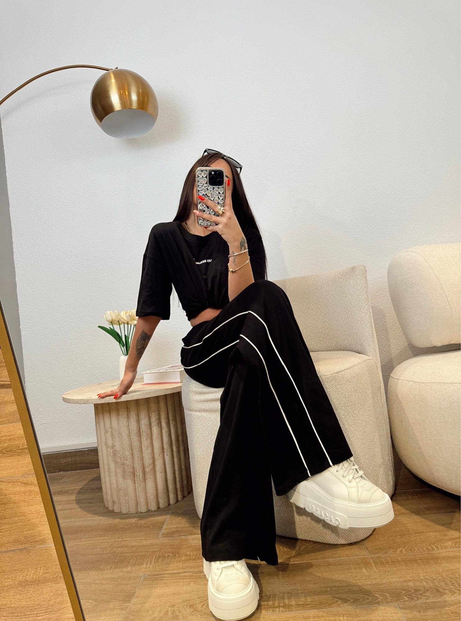 Modal Doku Biyeli Siyah Eşofman