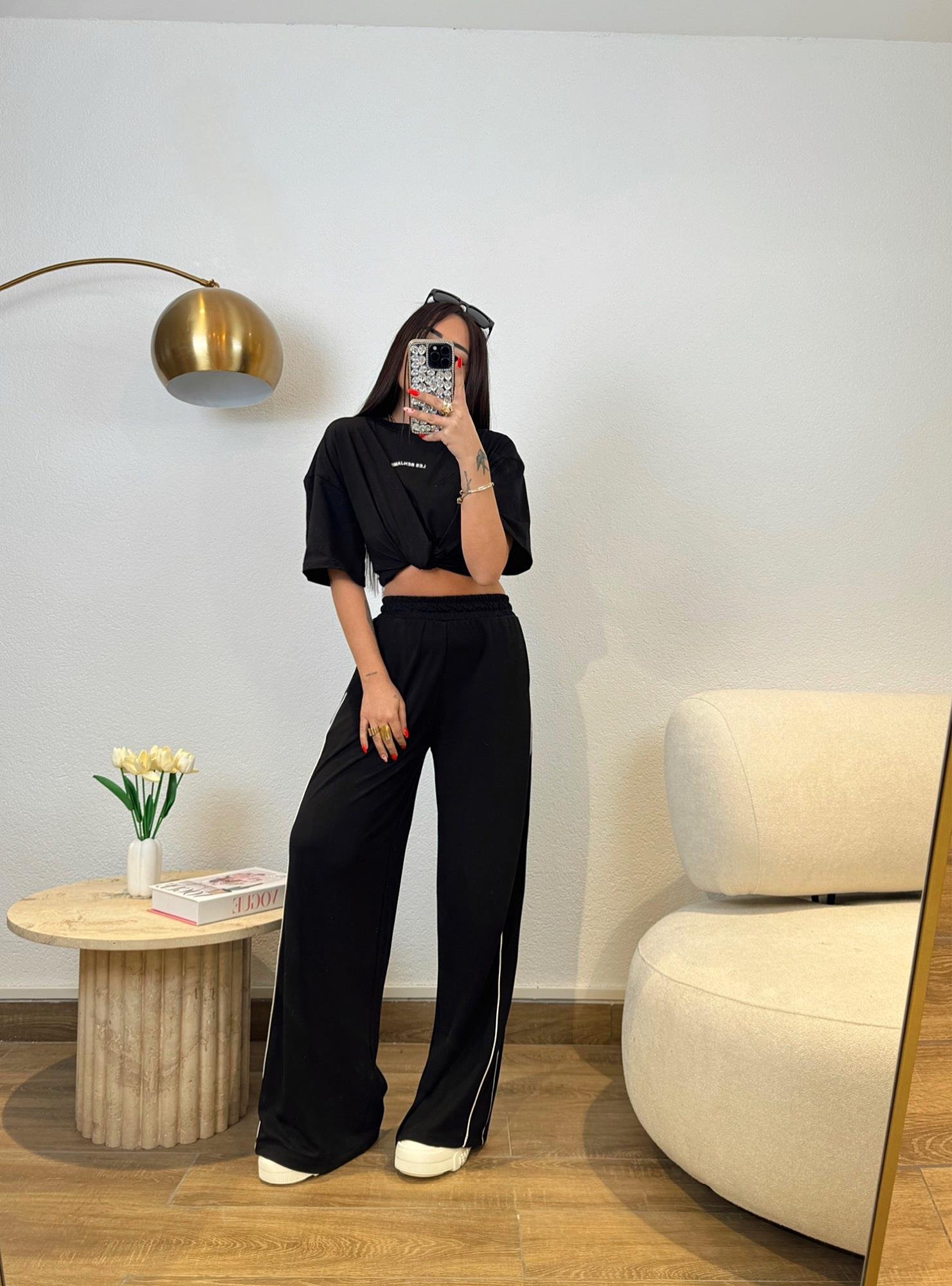 Modal Doku Biyeli Siyah Eşofman