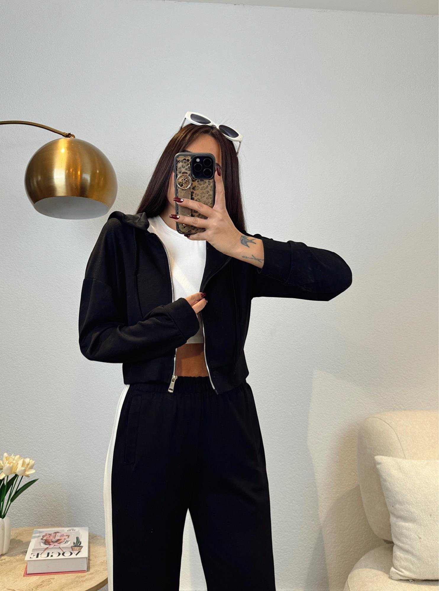 Modal Kapişonlu Crop Hırka