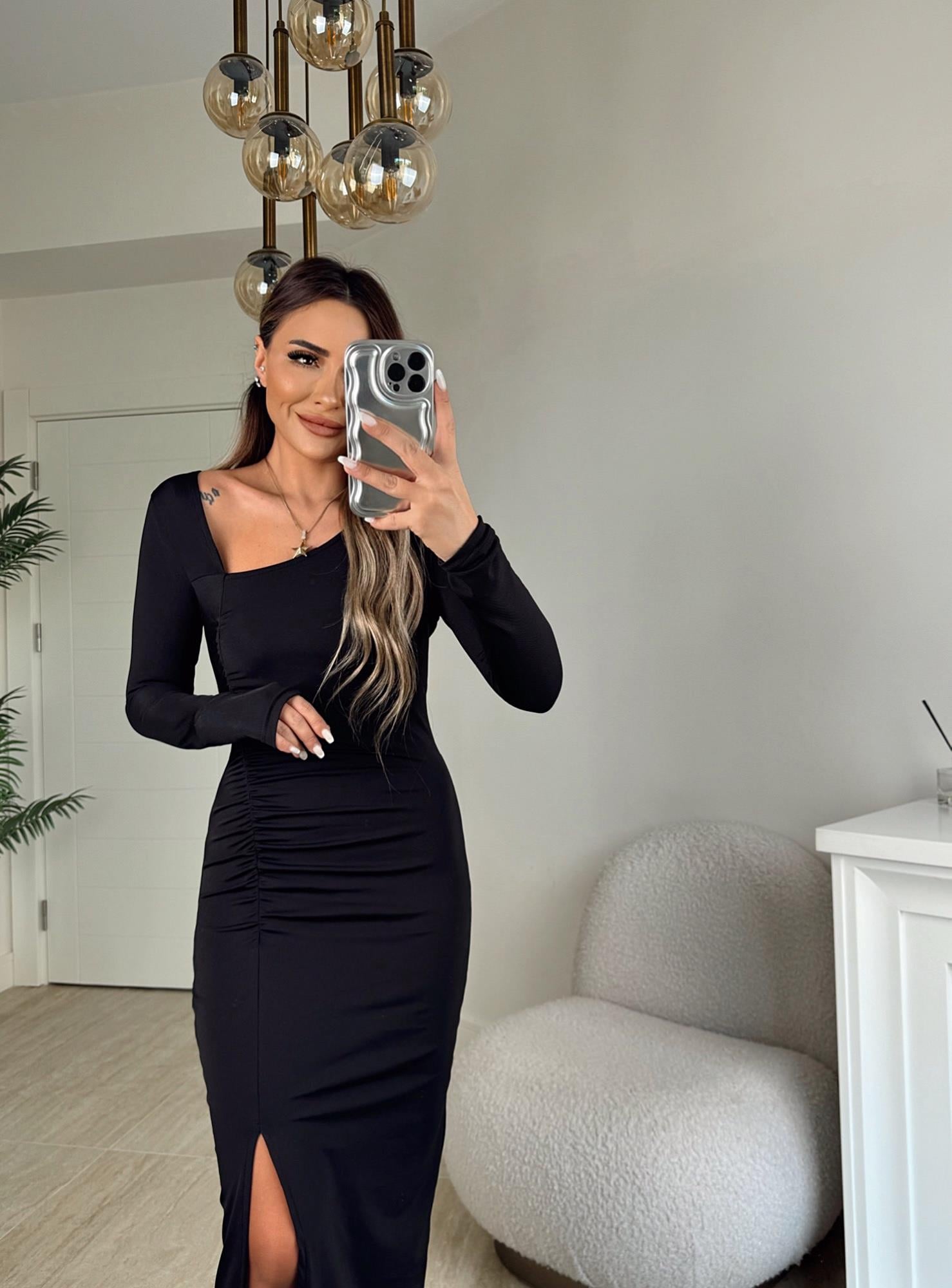 Omuz Detay Drapeli Siyah Sandy Midi Elbise