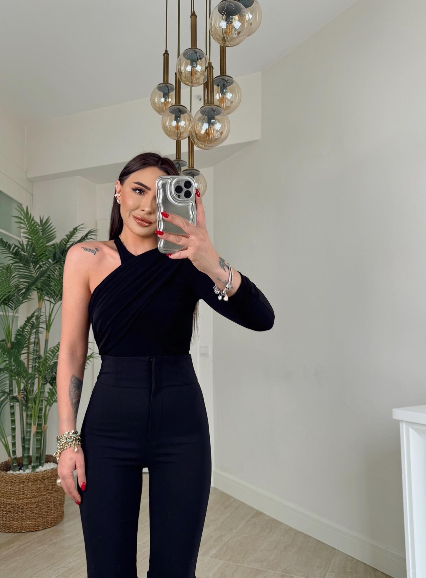 Omuz Detay Sandy Siyah Bodysuit