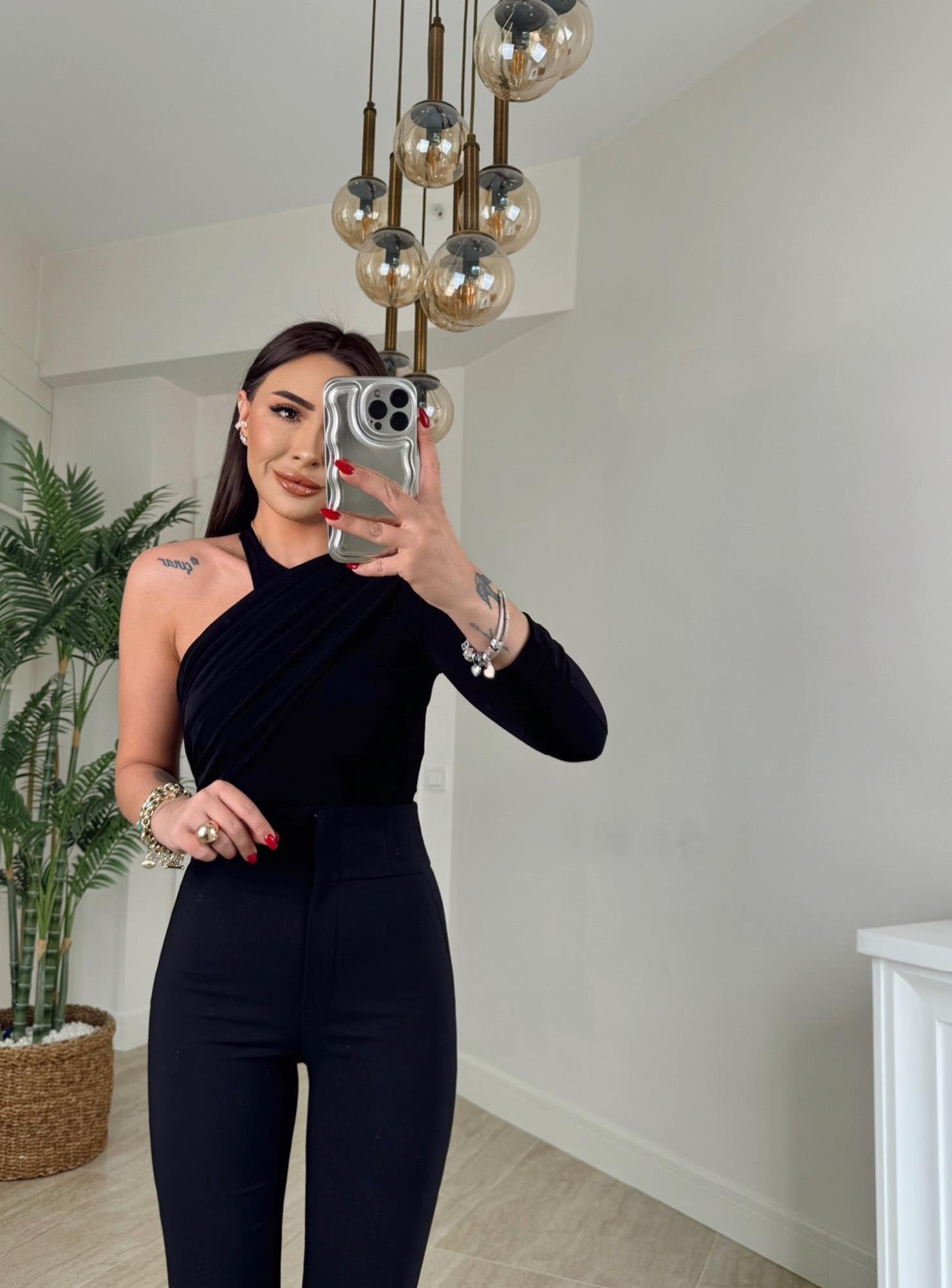 Omuz Detay Sandy Siyah Bodysuit