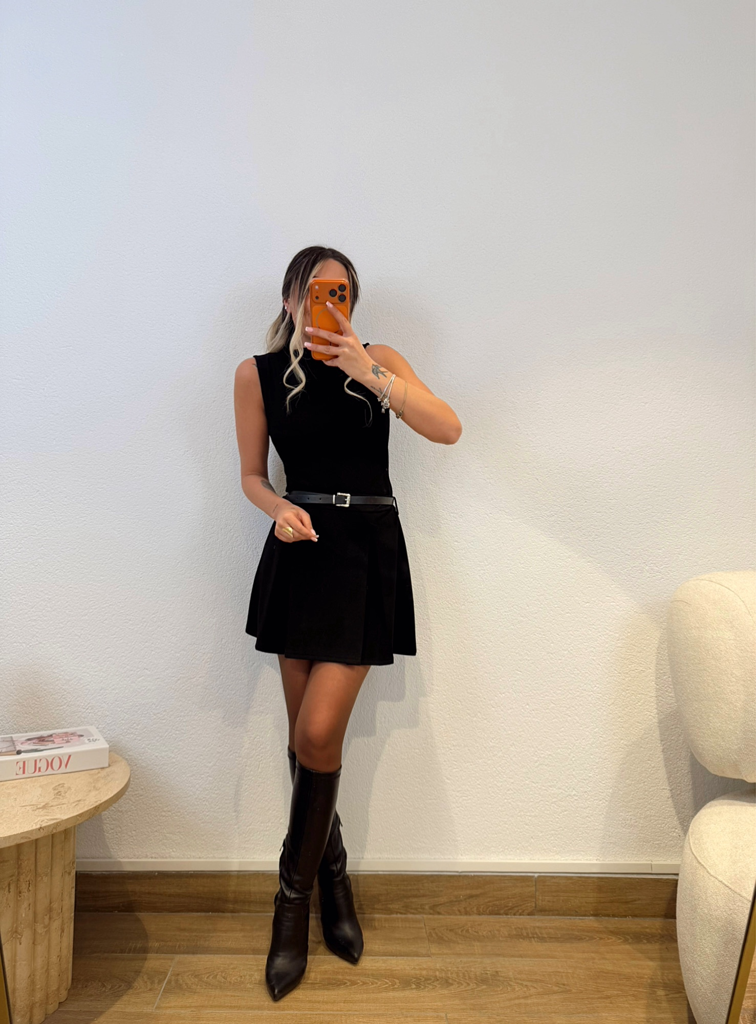 Önü Pileli Kemerli Mini Elbise