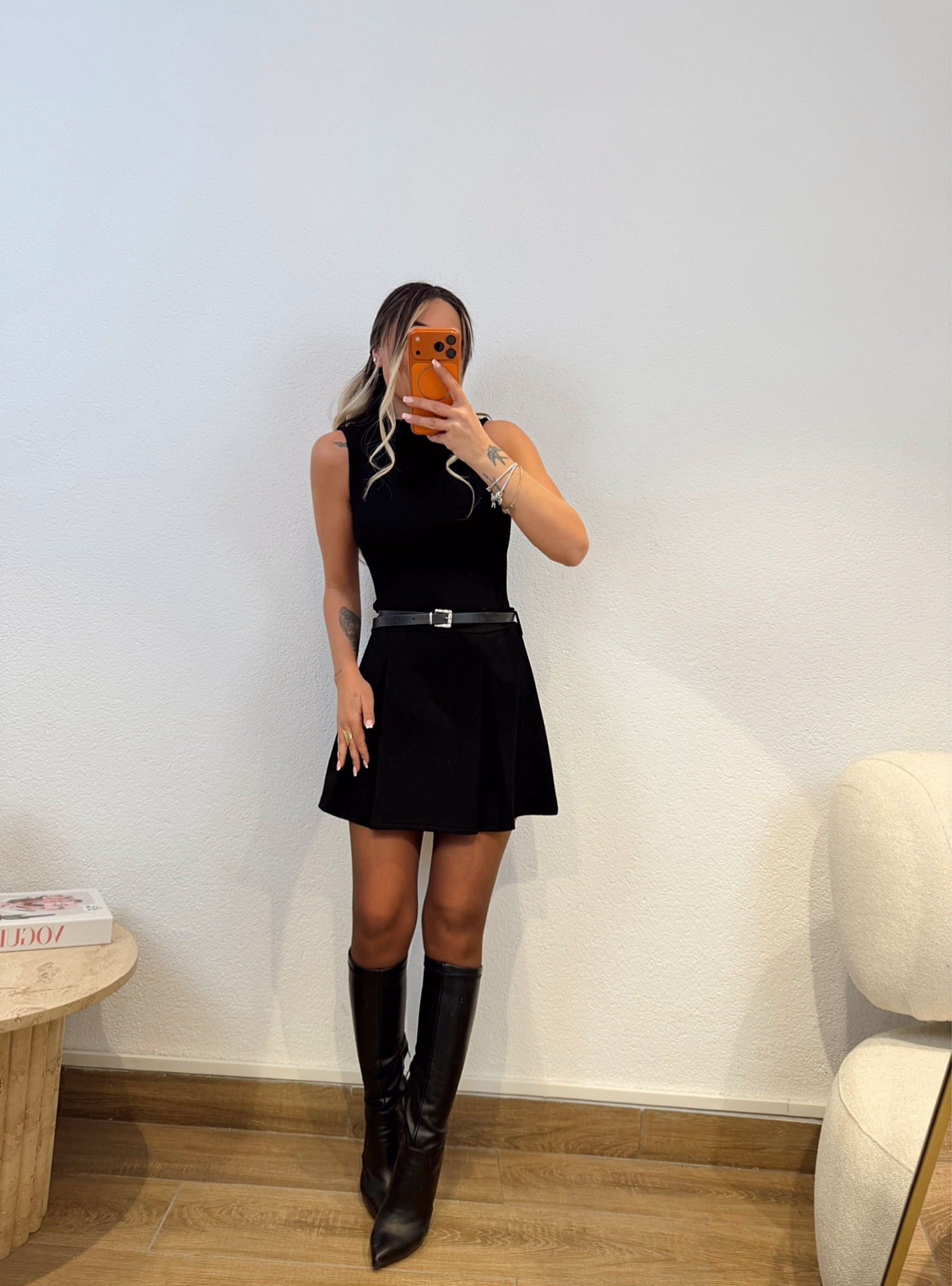 Önü Pileli Kemerli Mini Elbise