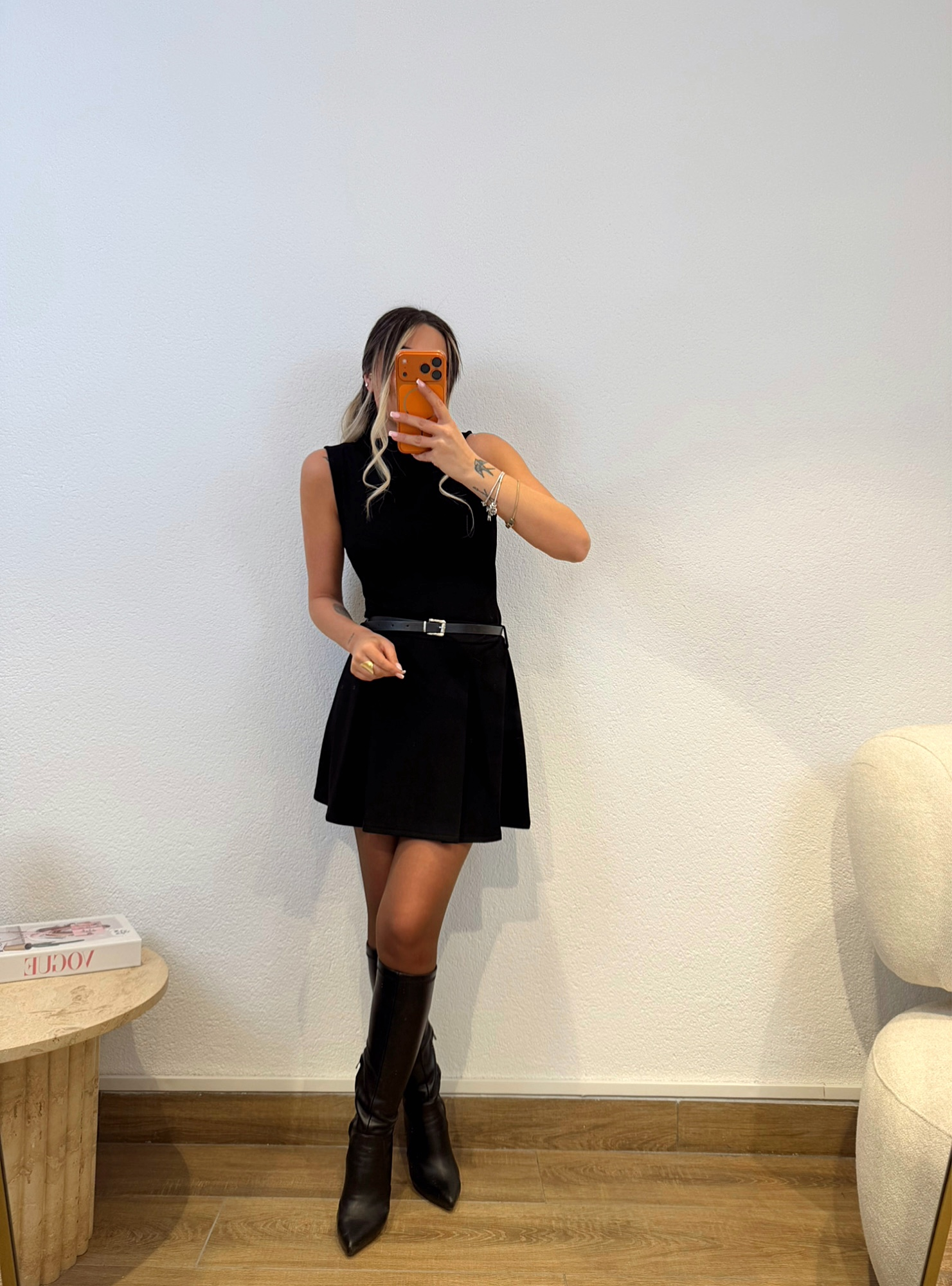 Önü Pileli Kemerli Mini Elbise