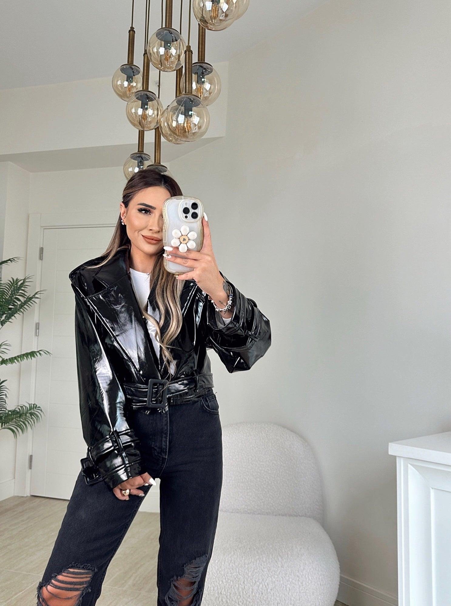 Orijinal Marka Yırtıklı Siyah Mom Jean