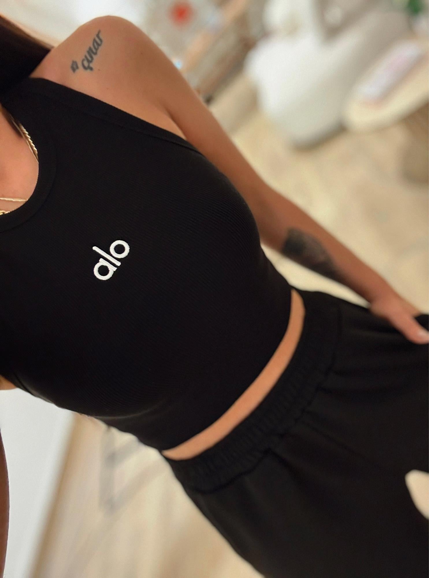 Orj Marka Siyah Crop