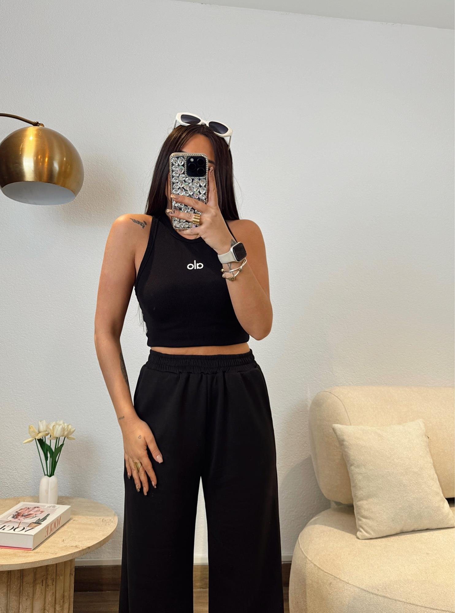 Orj Marka Siyah Crop