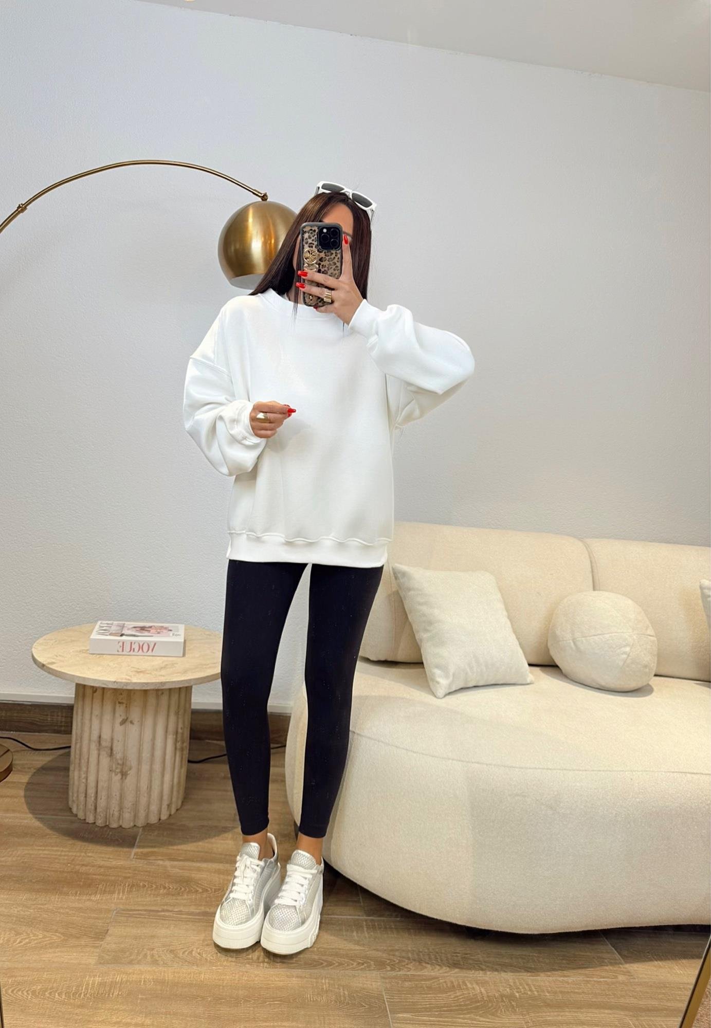 Oversize Şardonlu Basic Beyaz Sweatshirt