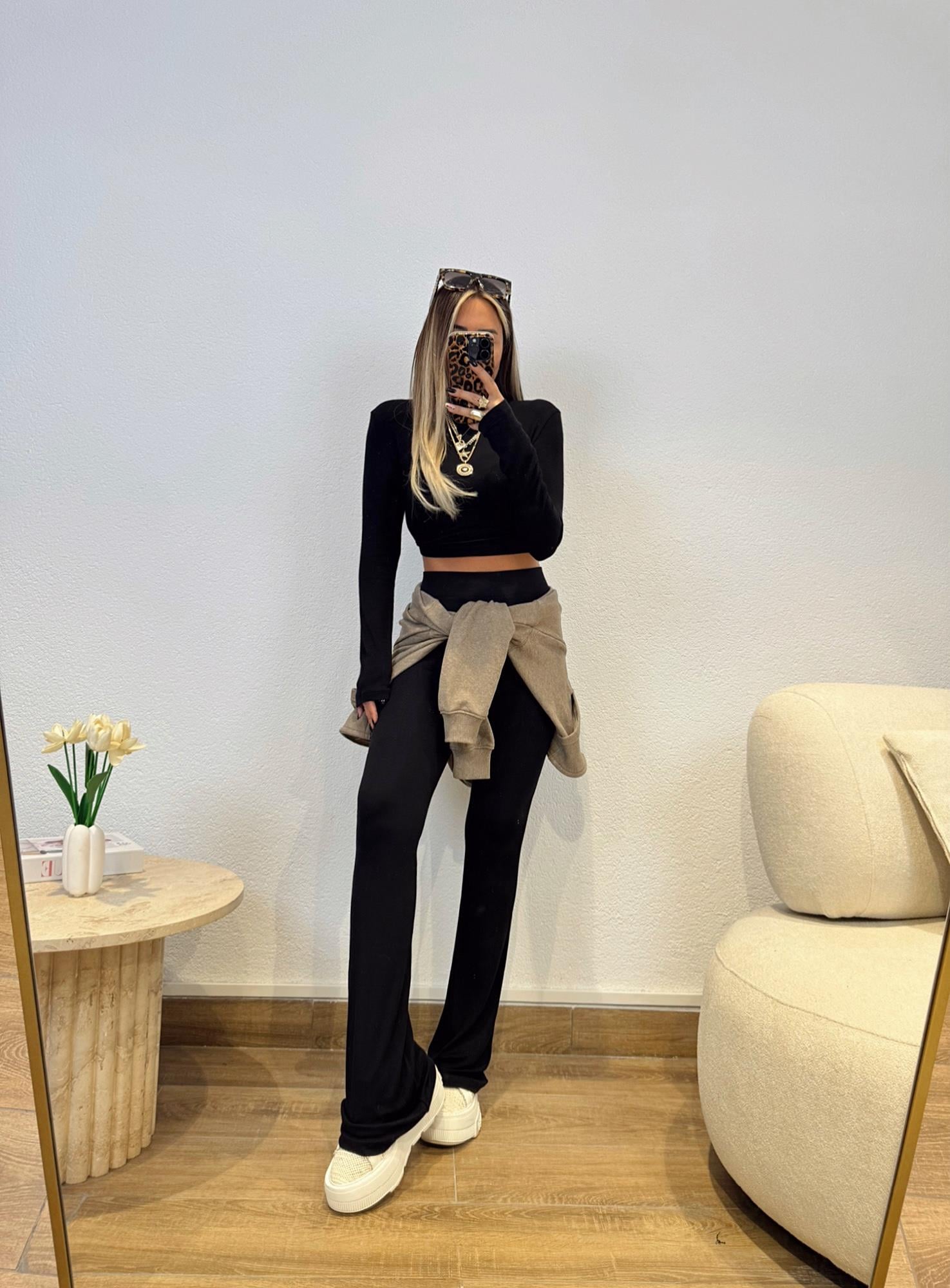 Pamuklu Crop&Pantolon Siyah Takım
