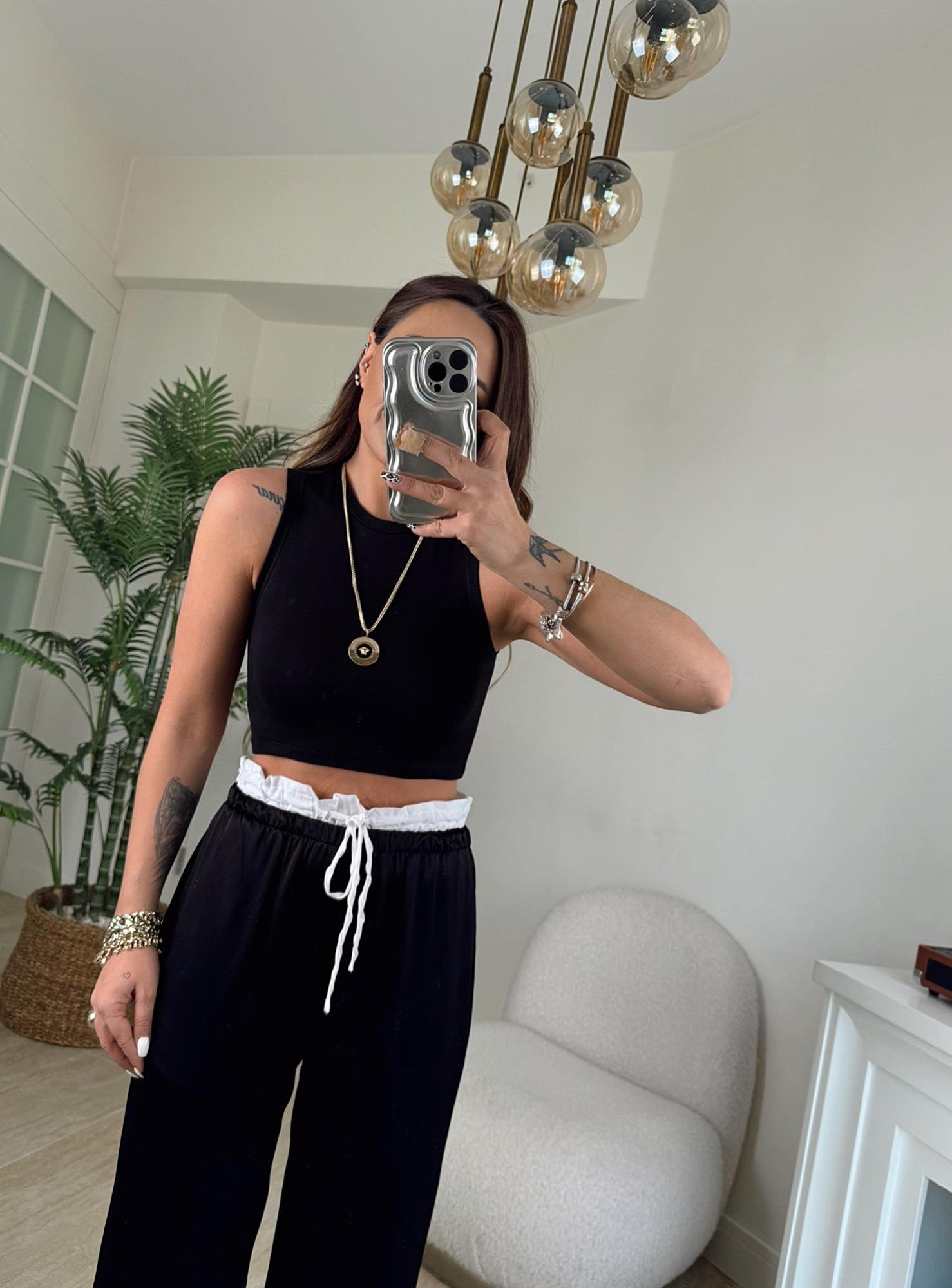 Pamuklu Kolsuz Siyah Crop Badi