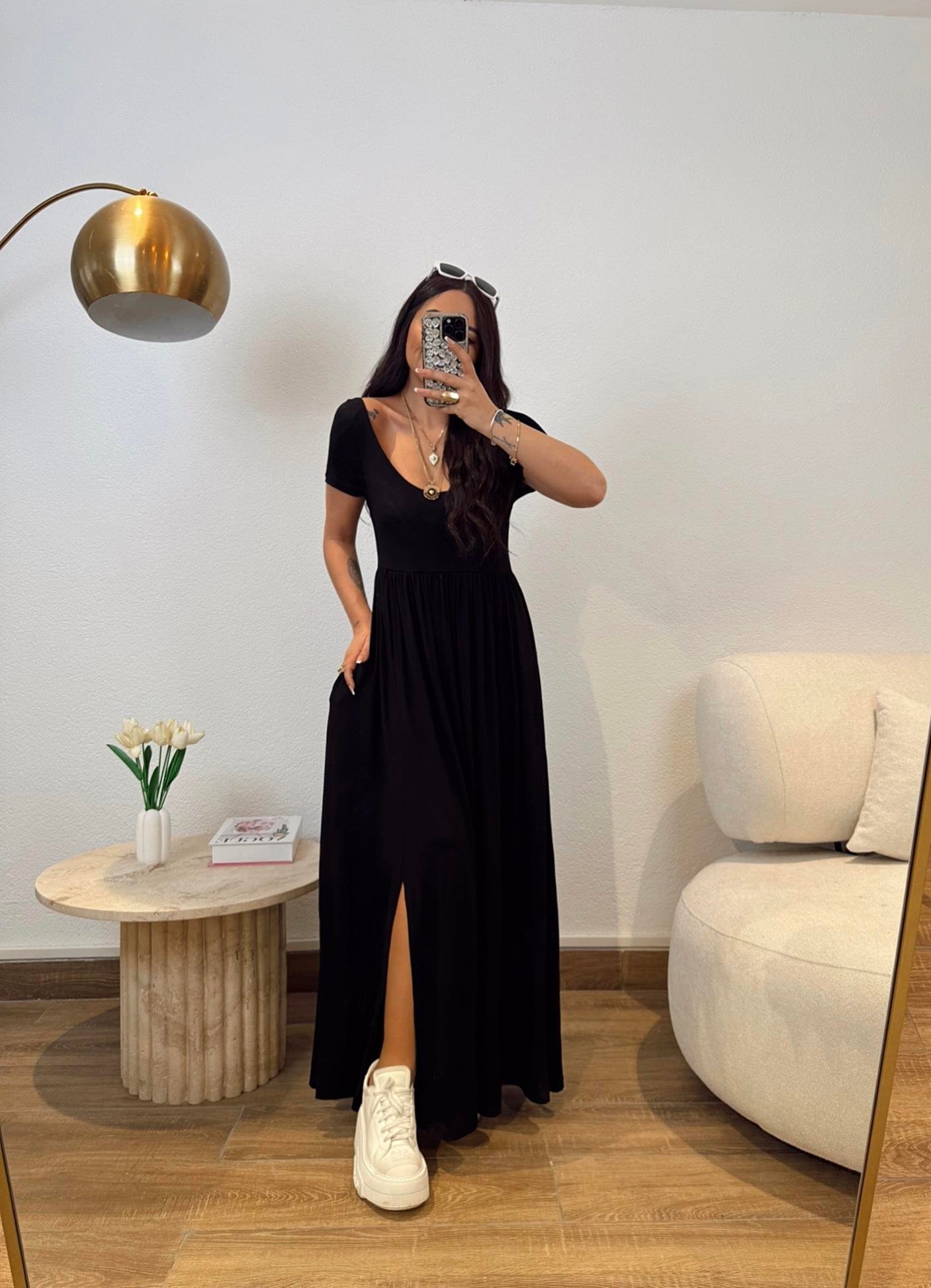 Pamuklu U Yaka Yırtmaçlı Basic Elbise