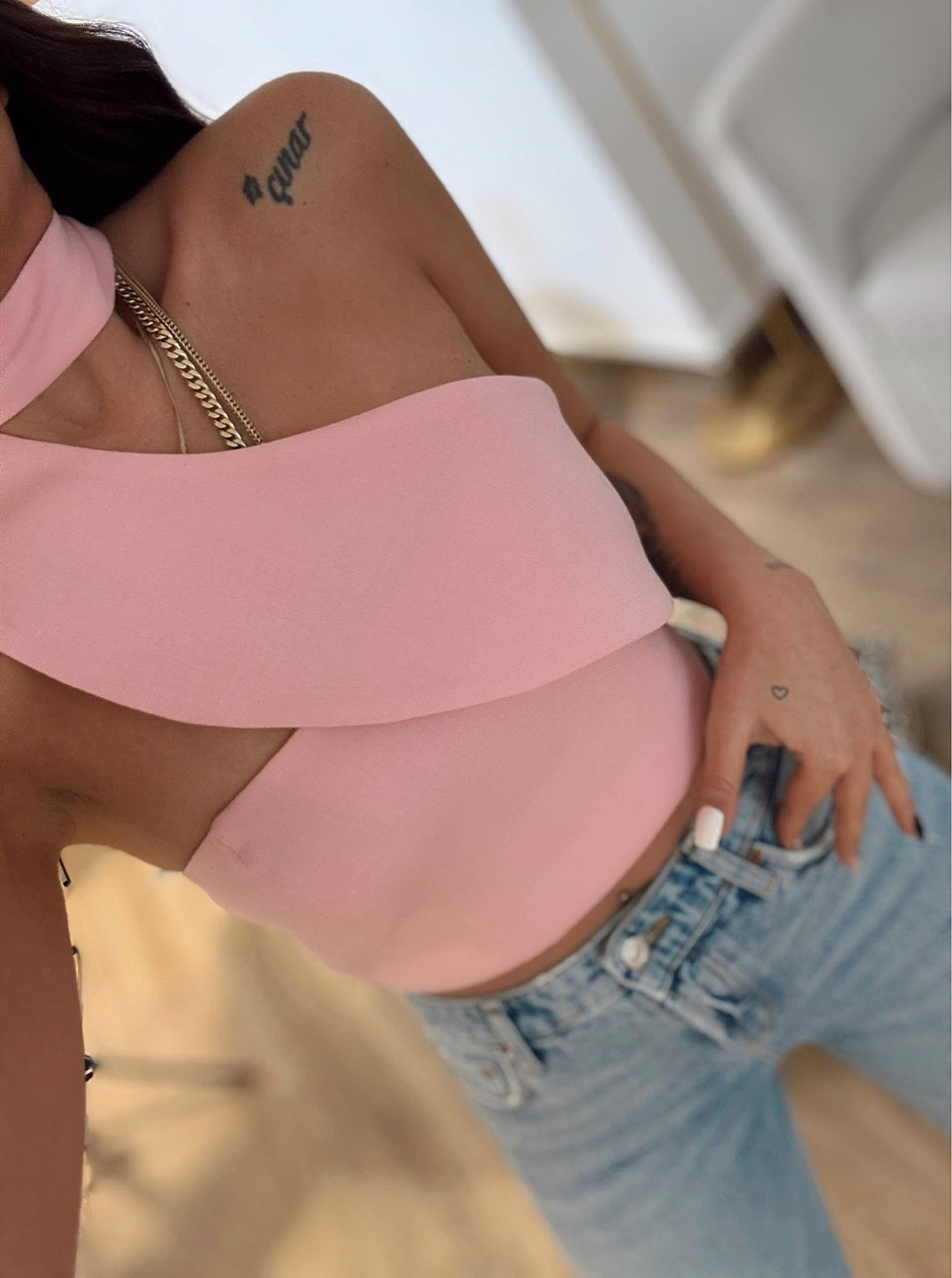 Pembe Tasarım Crop
