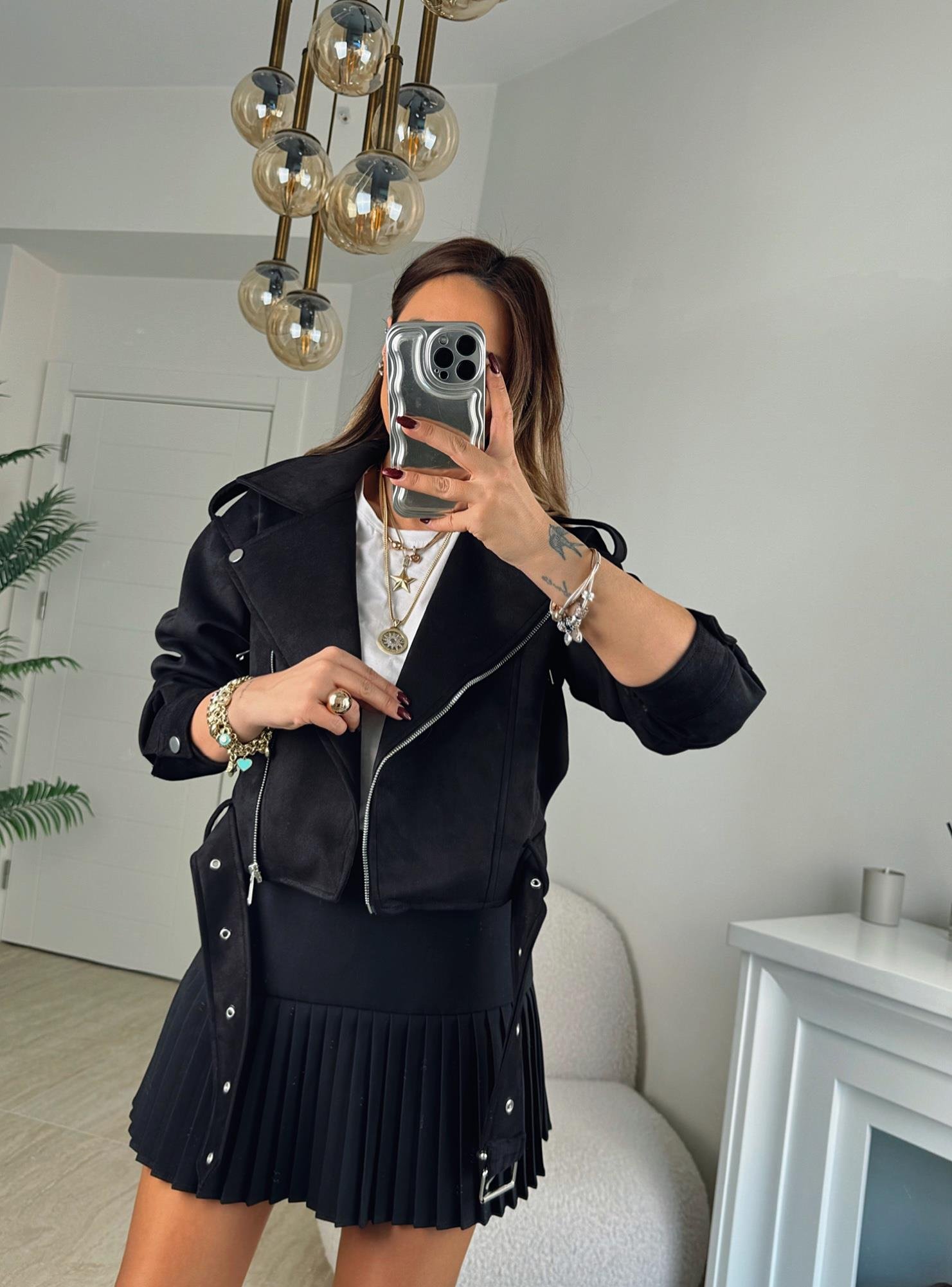 Piliseli Siyah Crep Mini Etek