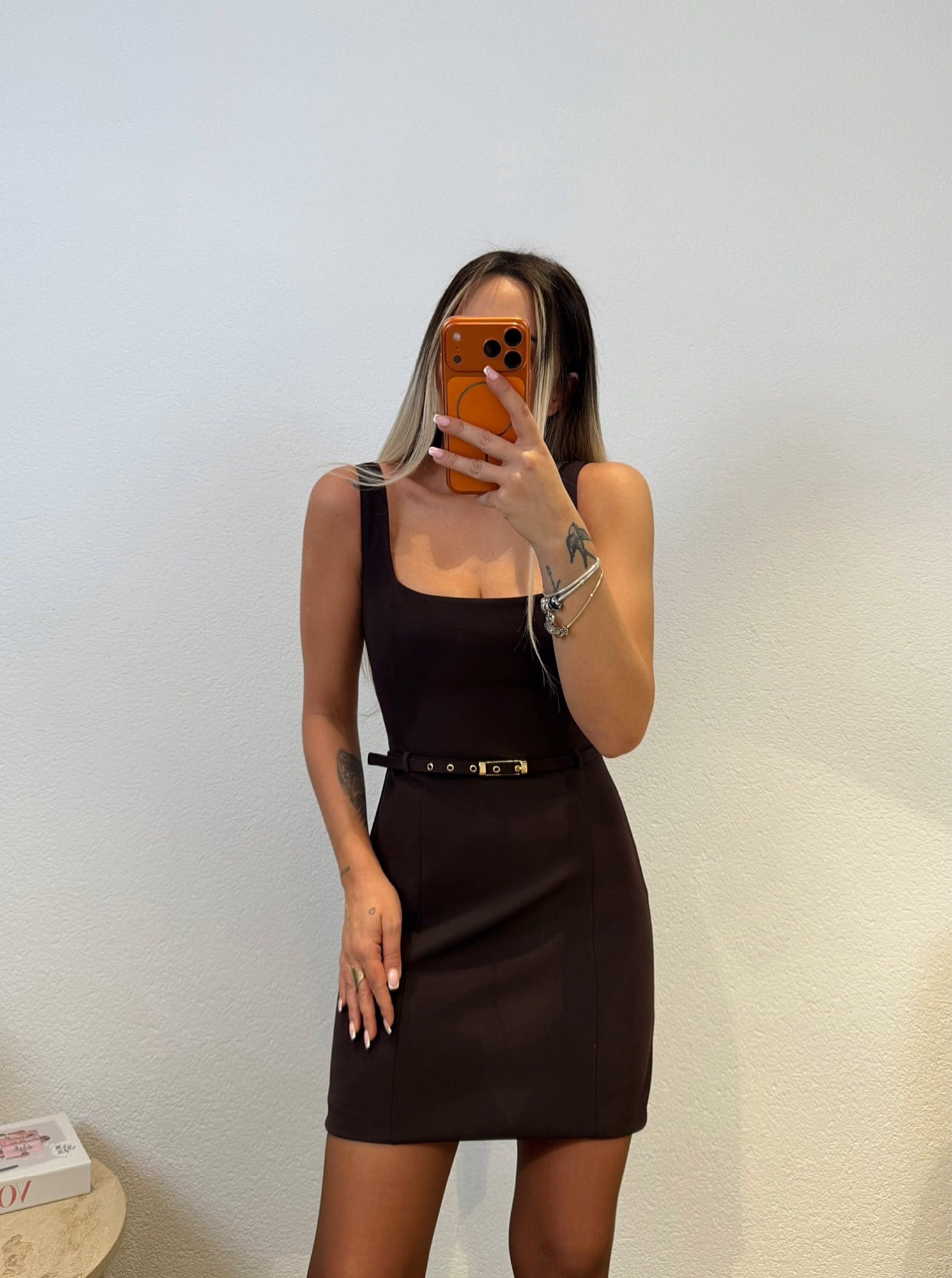 Premium Kalın Askılı Kemerli Kahve Mini Elbise
