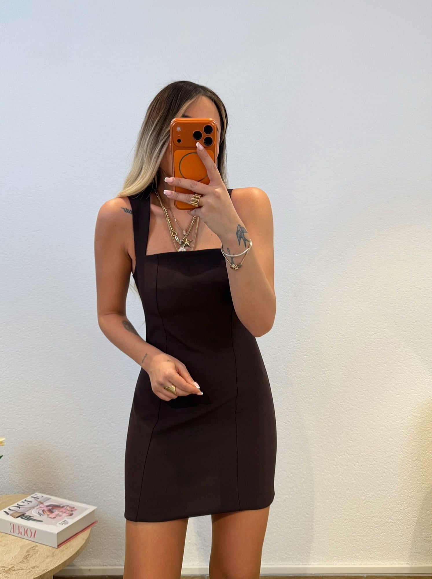 Premium Kare Yaka Kalın Askılı Kahve Mini Elbise