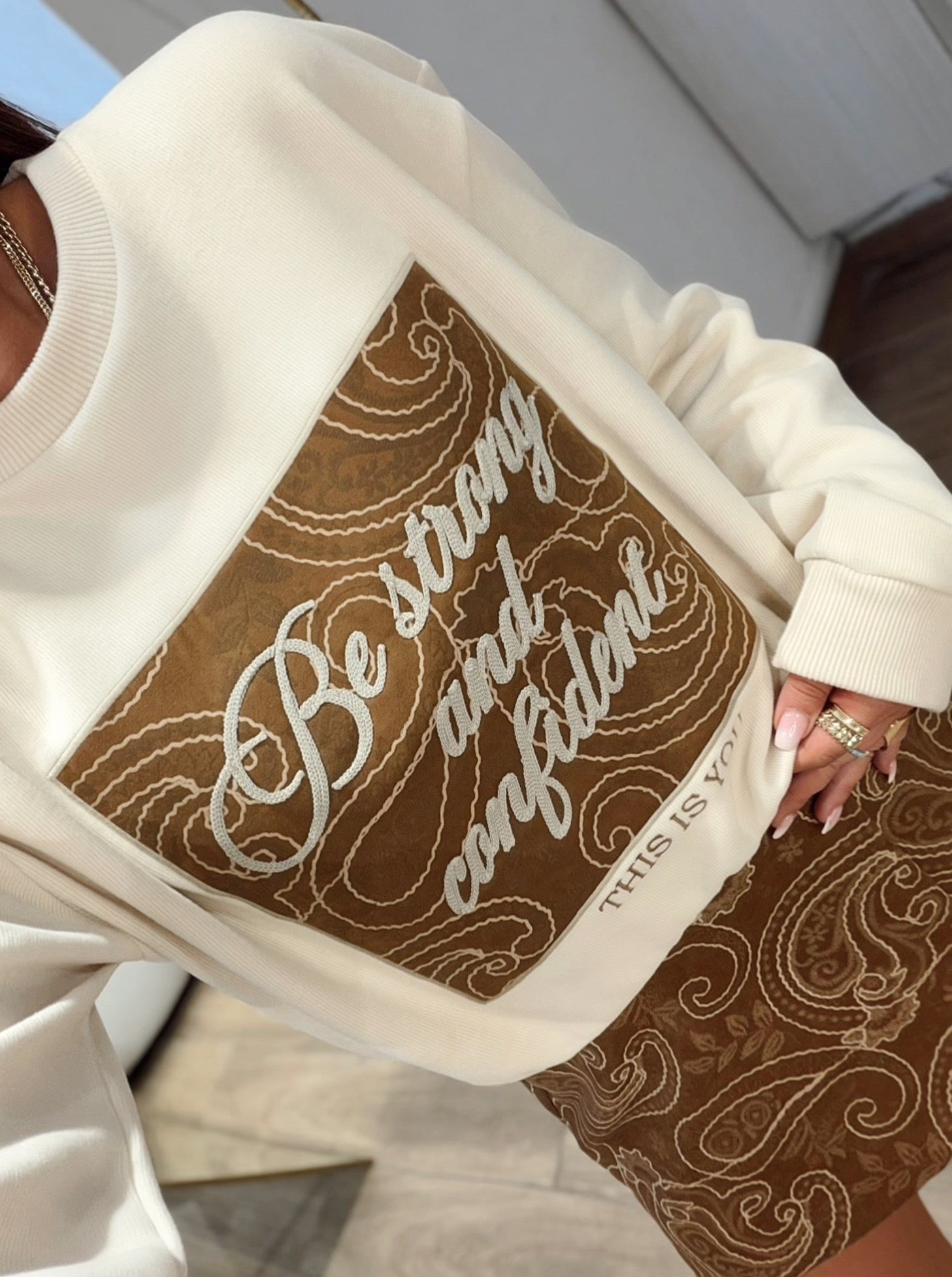 Premium Seri Kahve Nubuk Detay Sweatshirt