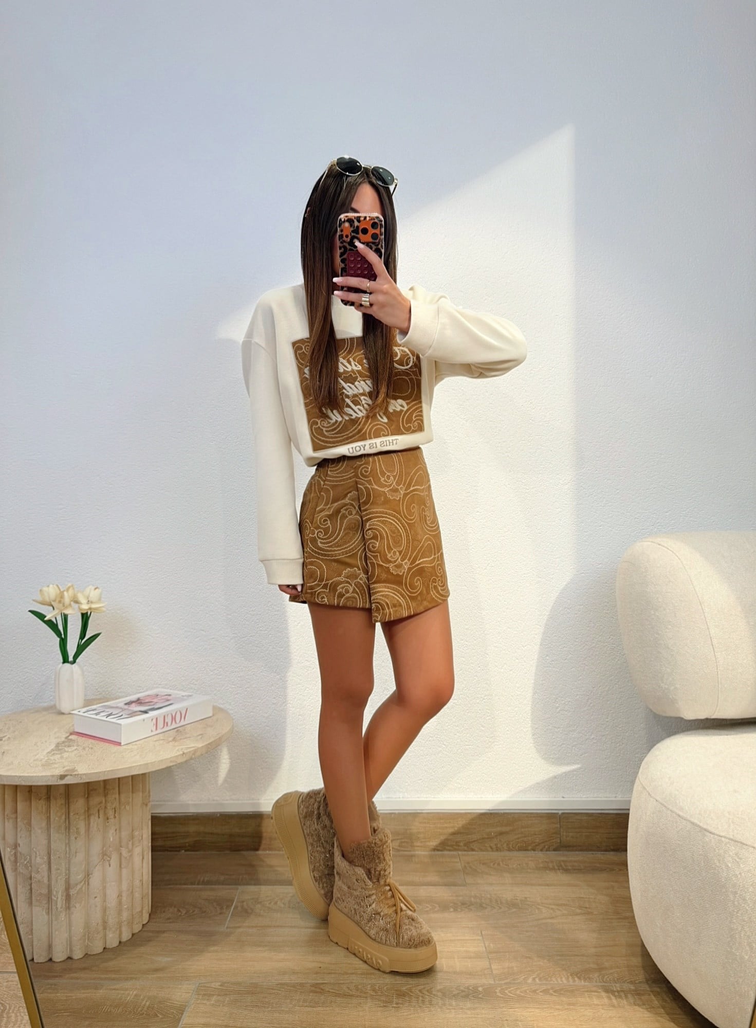 Premium Seri Kahve Nubuk Detay Sweatshirt