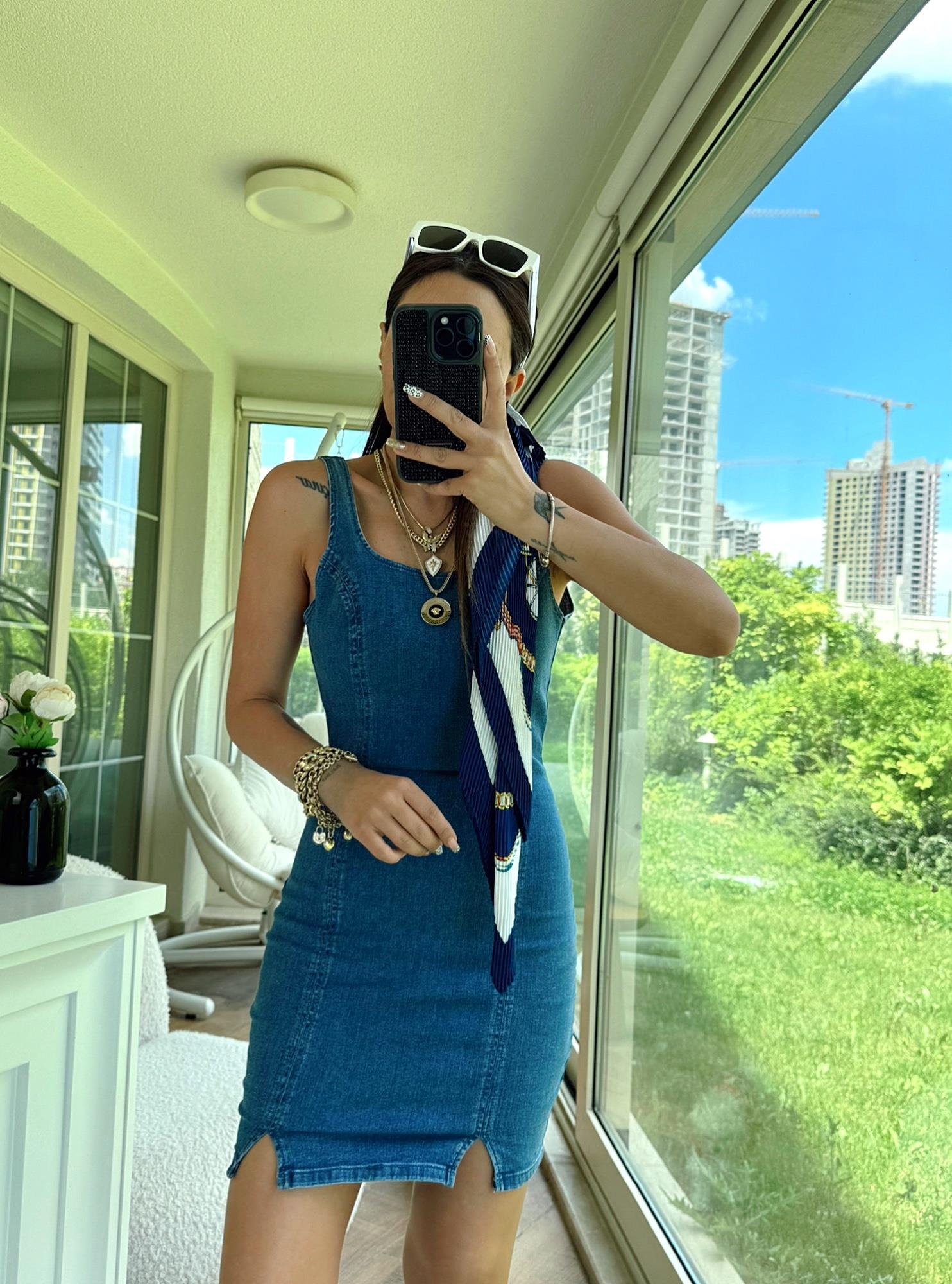 Sırt Dekolteli Jean Mini Elbise