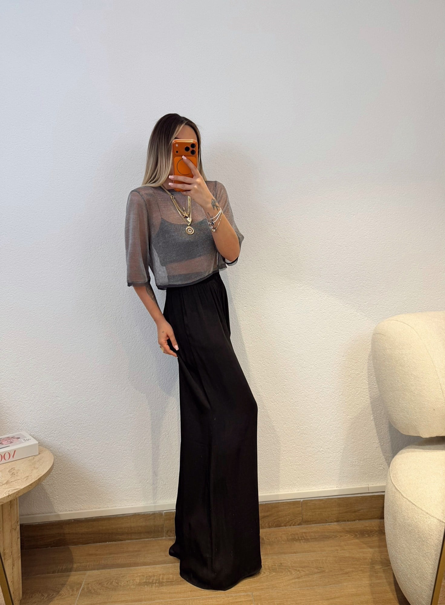 Siyah Piliseli Dökümlü Pantolon