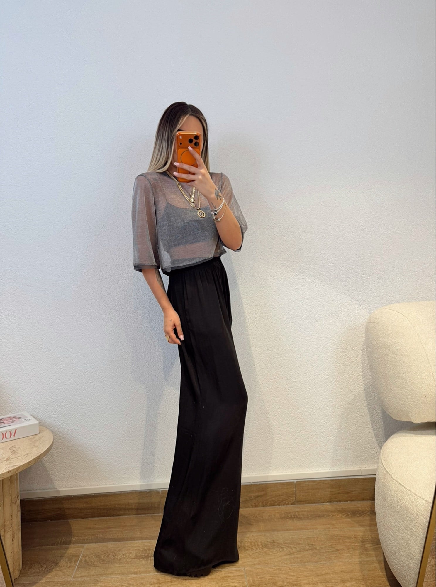 Siyah Piliseli Dökümlü Pantolon