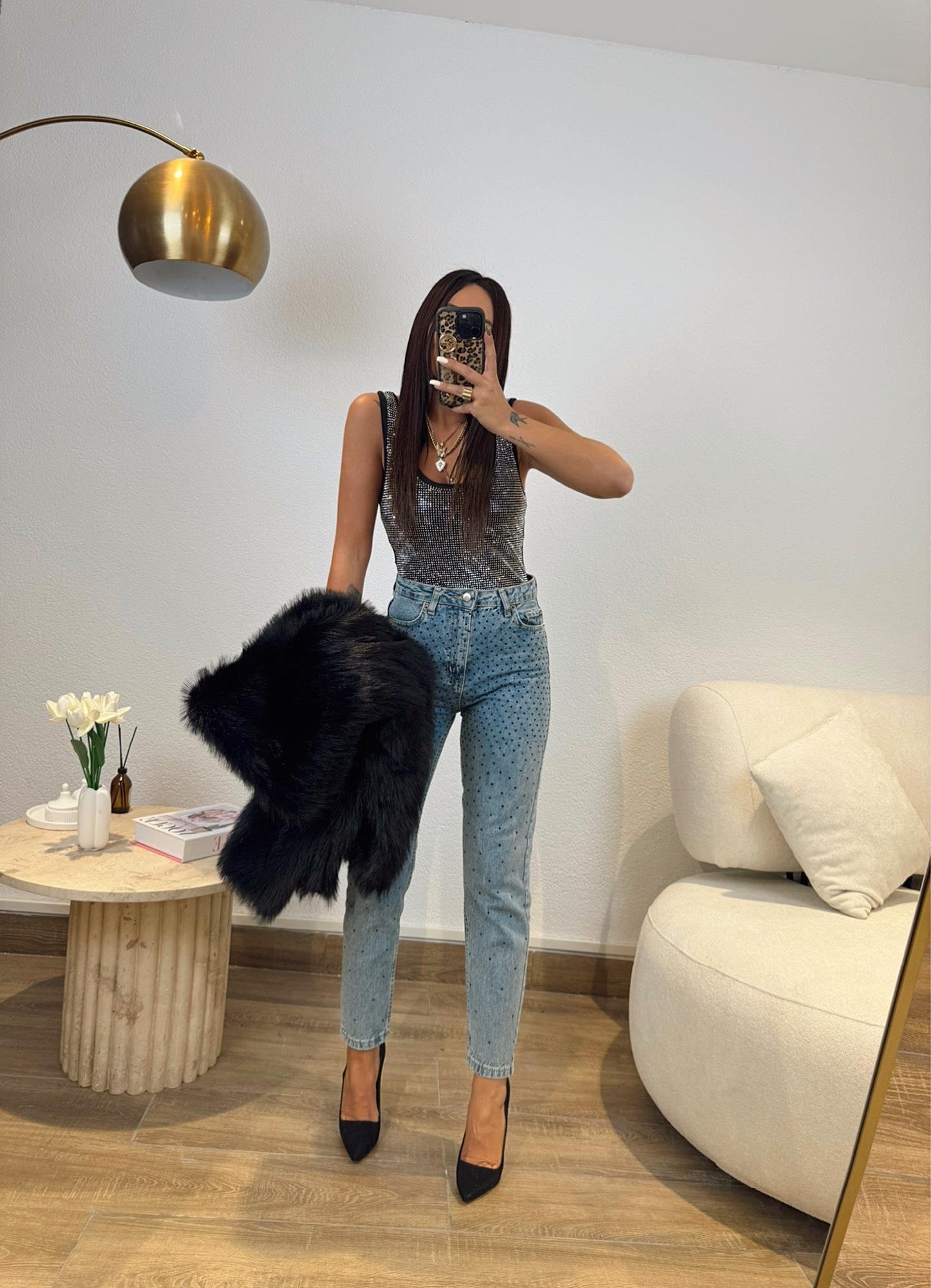 Siyah Taşlı Mom Jean