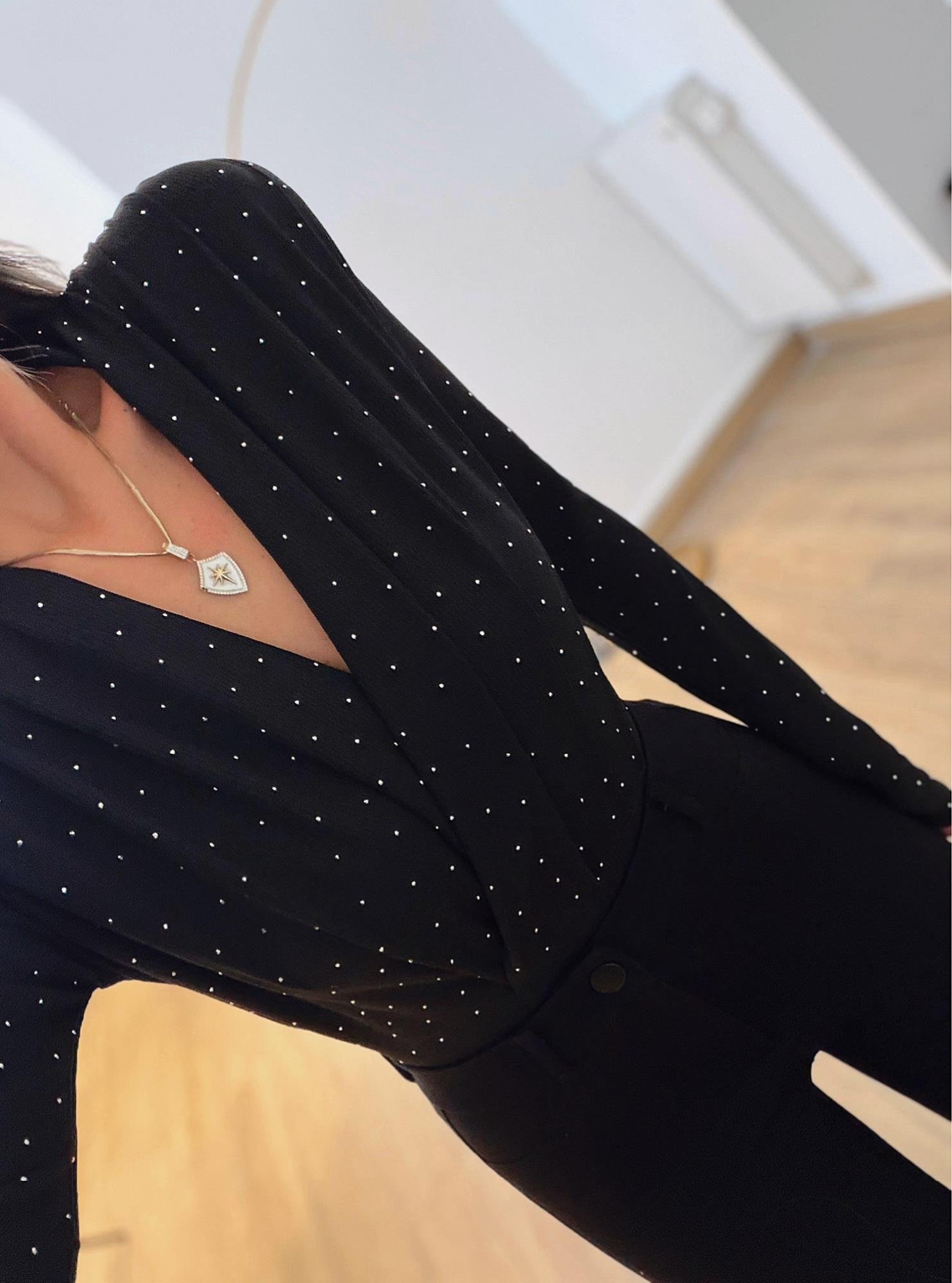 Siyah Vatkalı Taşlı Bodysuit