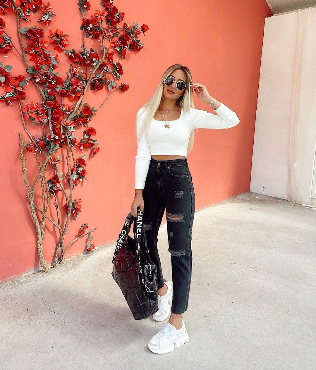 Siyah Yırtık Mom Jean