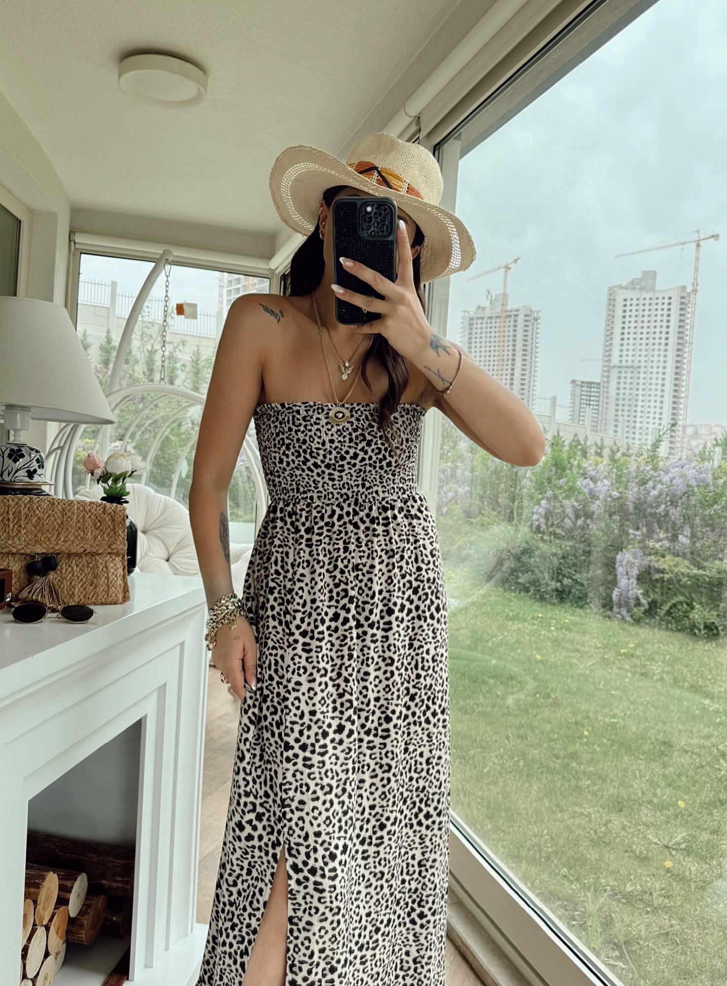 Straplez Leopar Desen Yırtmaçlı Maxi Elbise