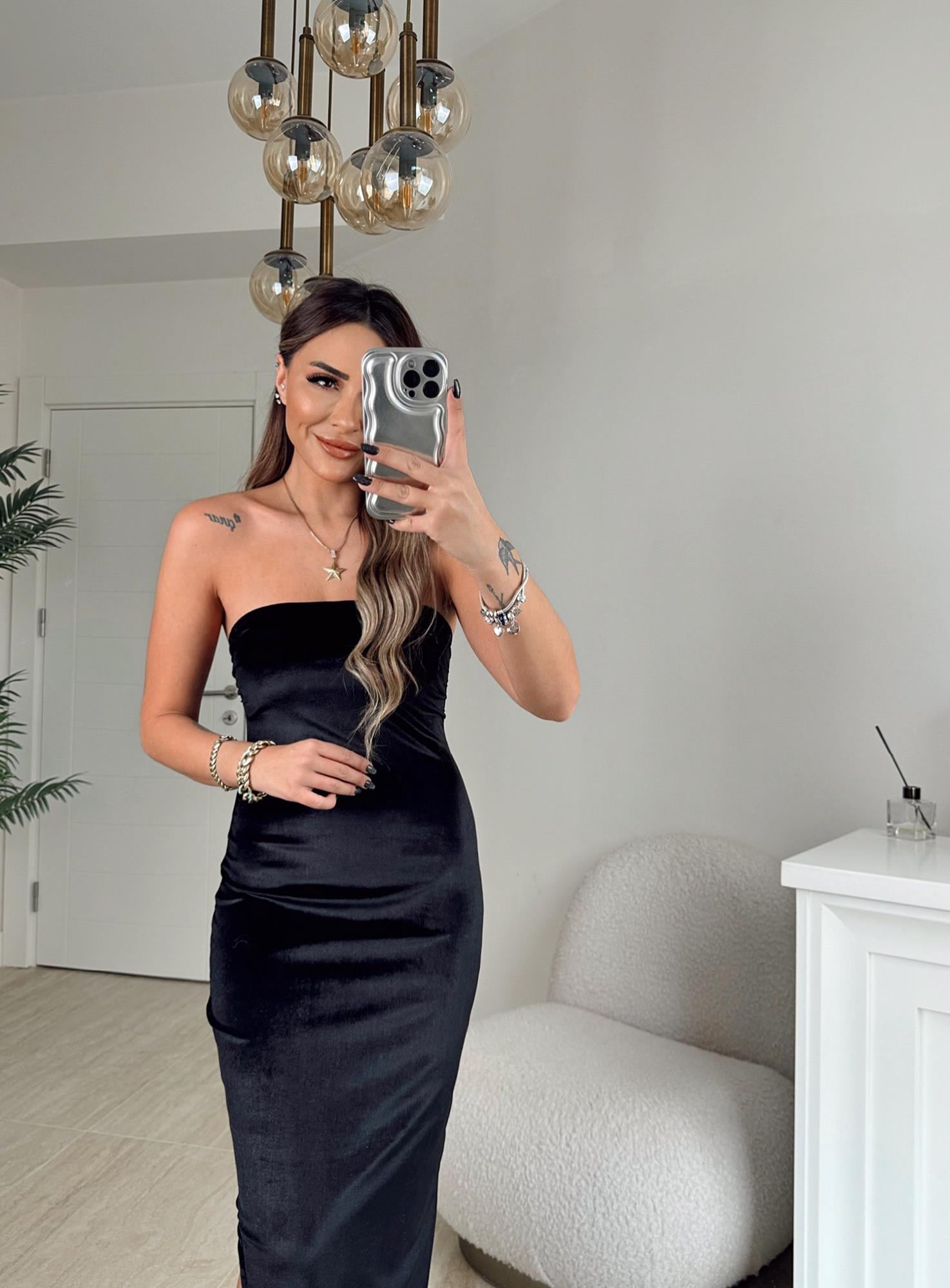 Straplez Maxi Yırtmaçlı Kadife Elbise