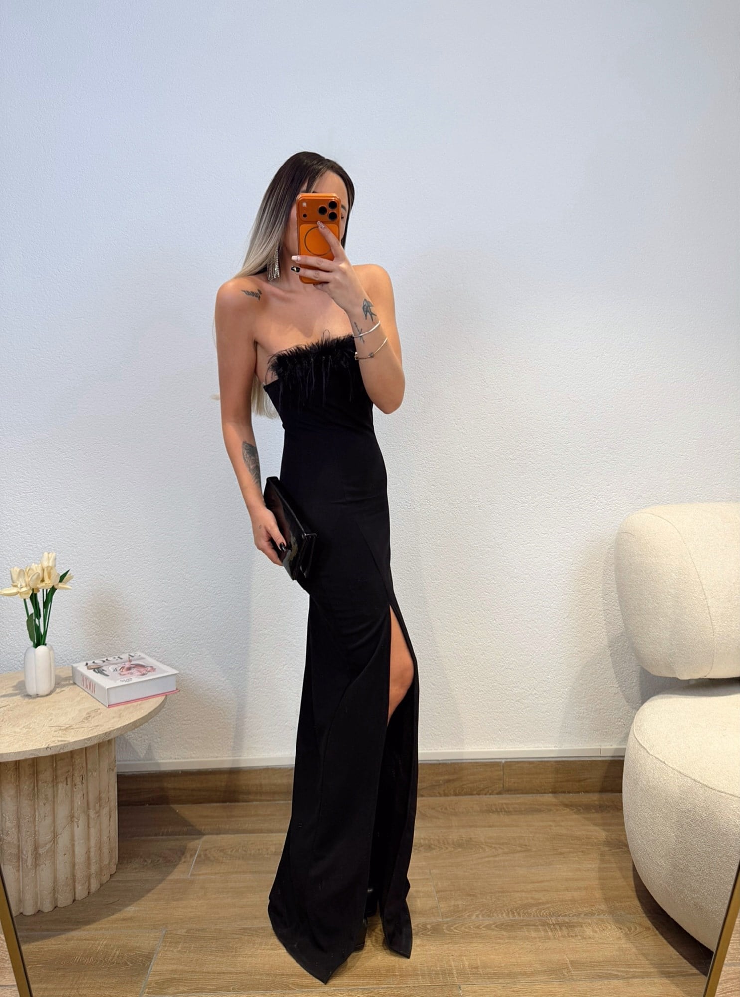 Straplez Otrişli Yırtmaçlı Elbise