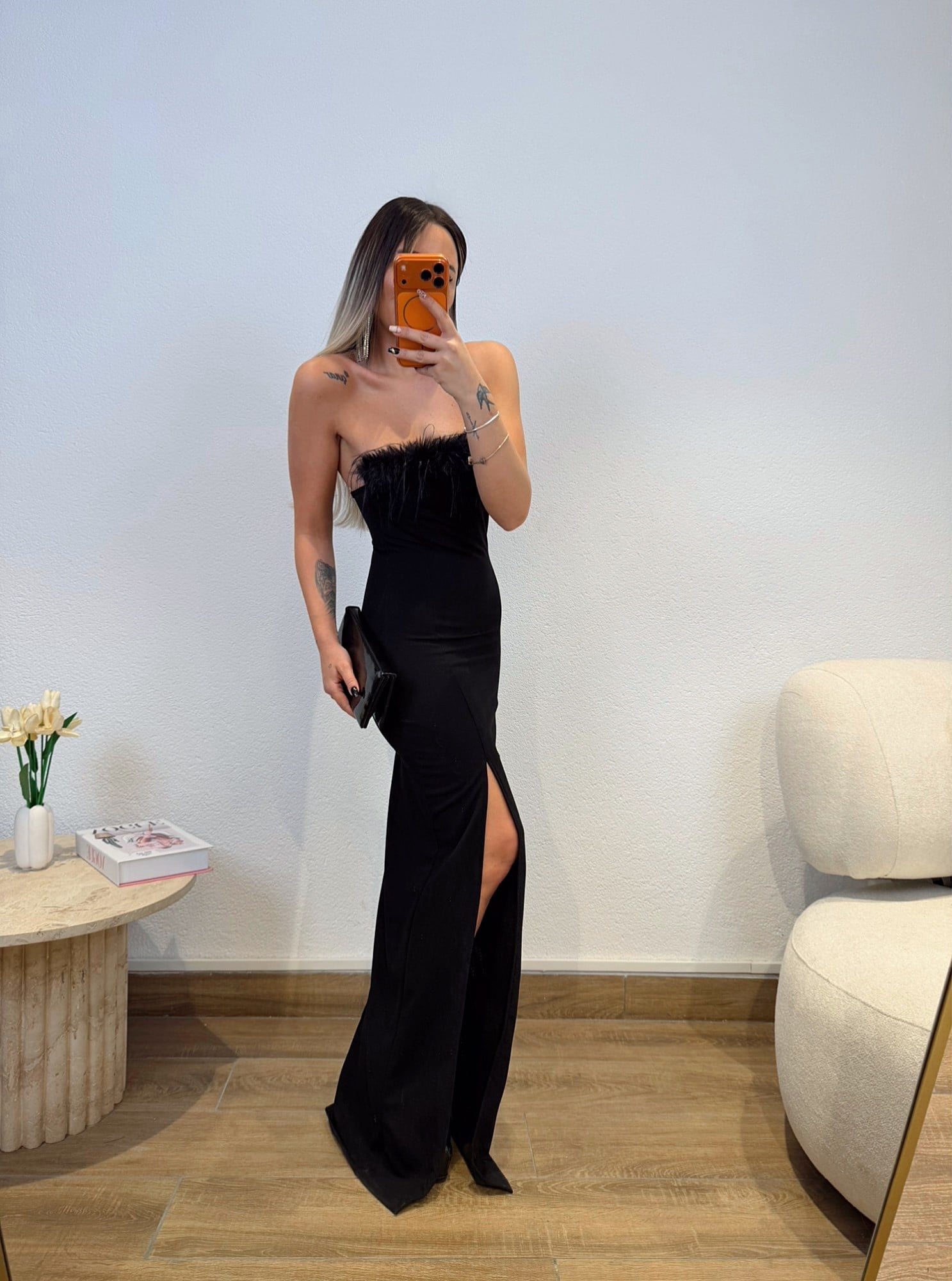 Straplez Otrişli Yırtmaçlı Elbise