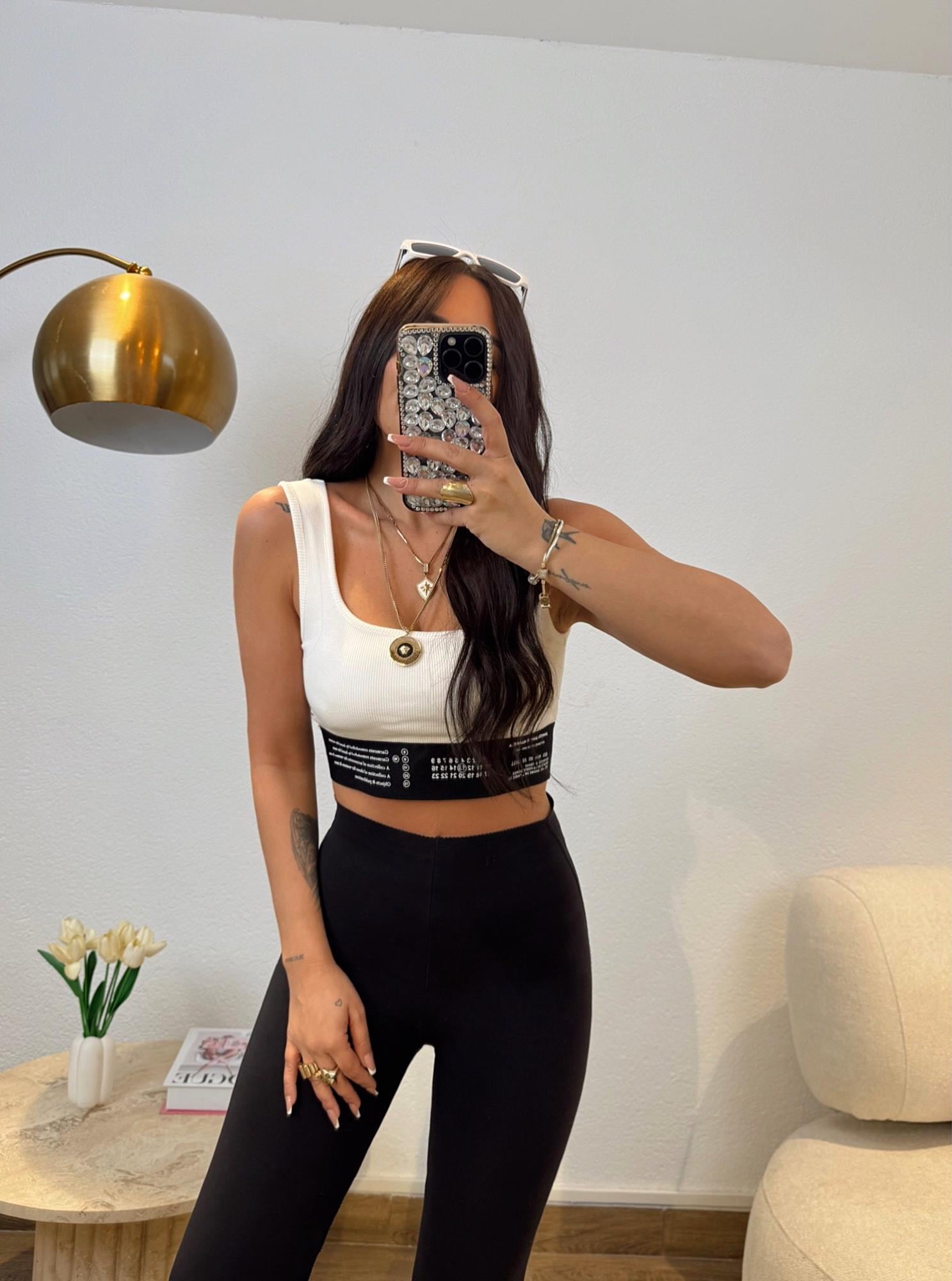 T.w.s.t Model Balenli Beyaz Crop