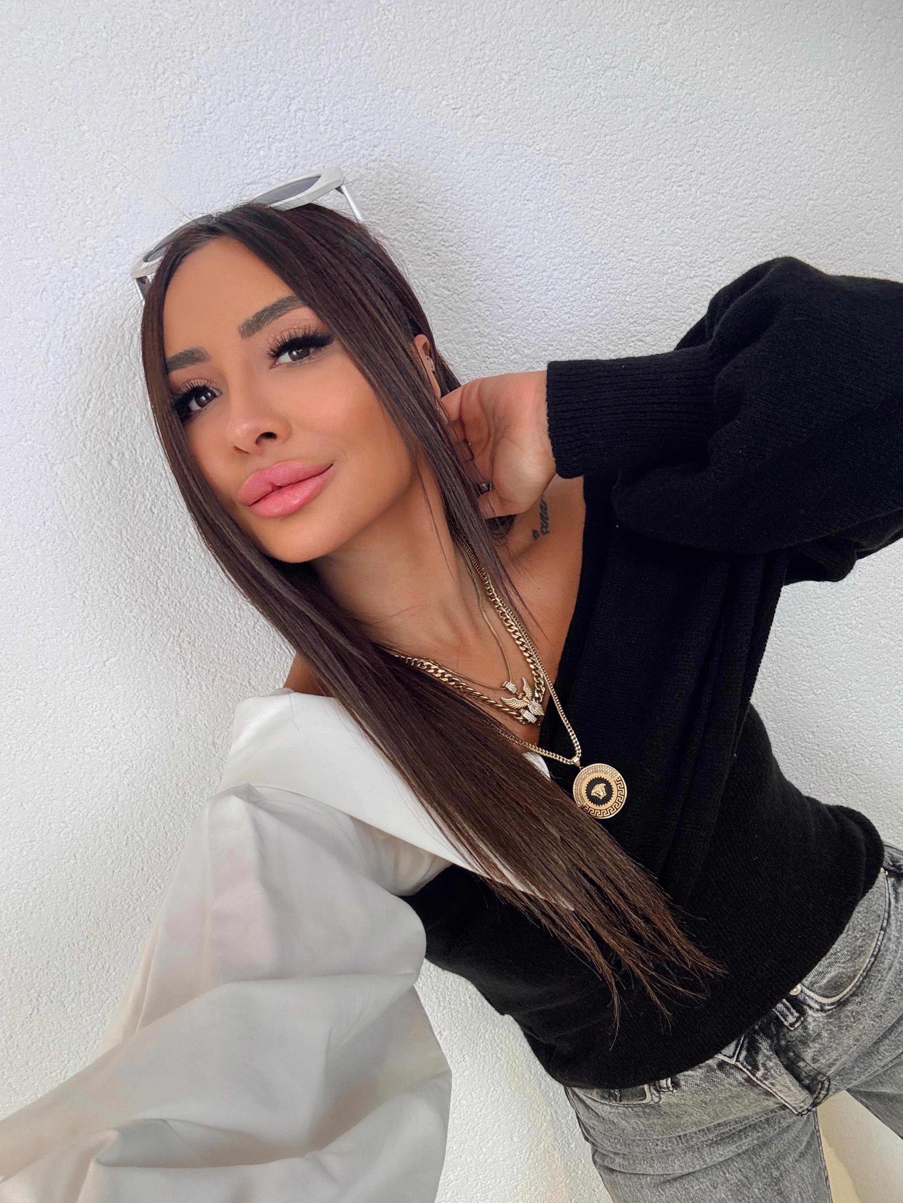 T.w.s.t Model Gömlek Detay Siyah Kazak