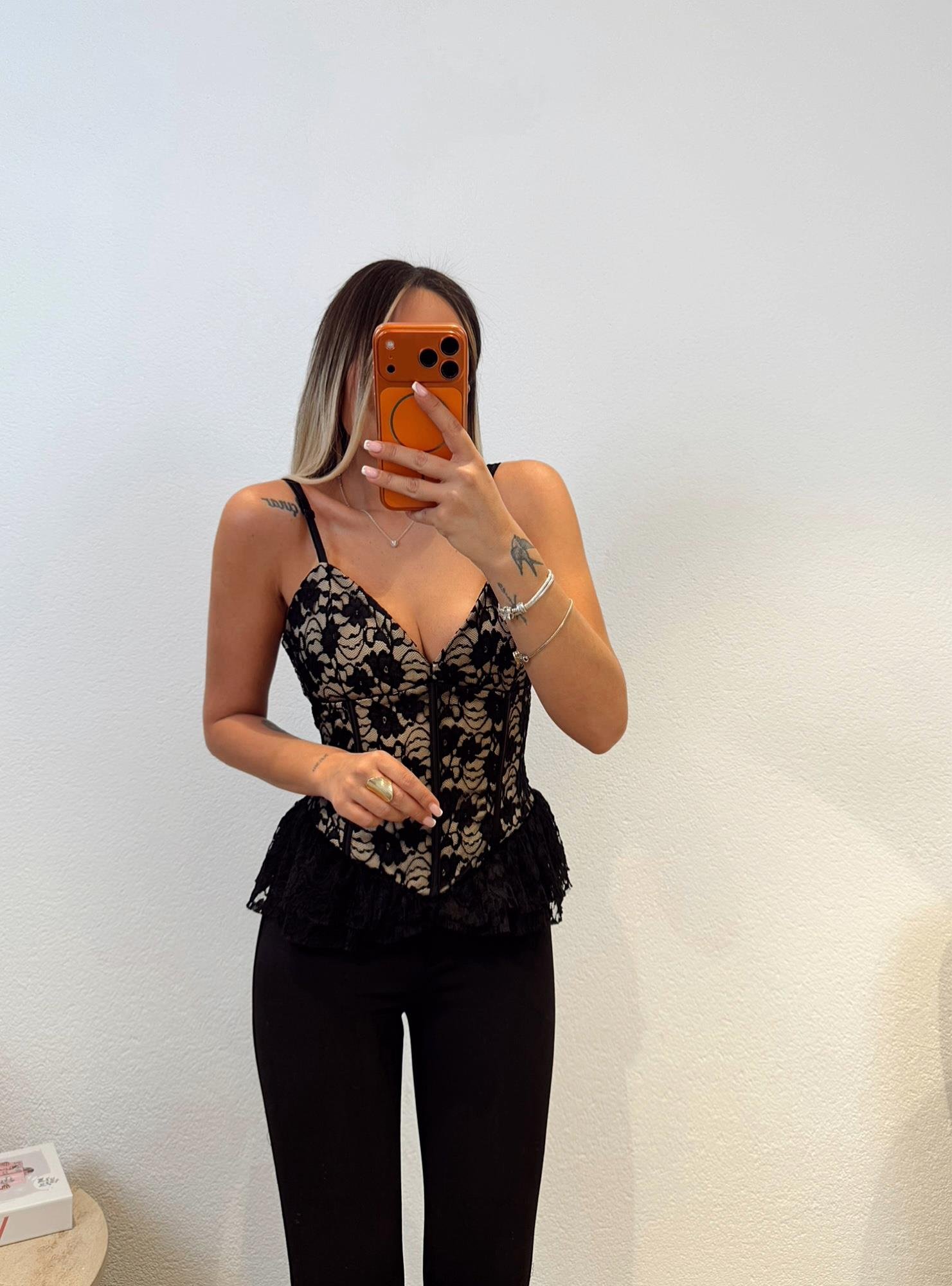 Tasarım Güpür Korsajlı Bluz