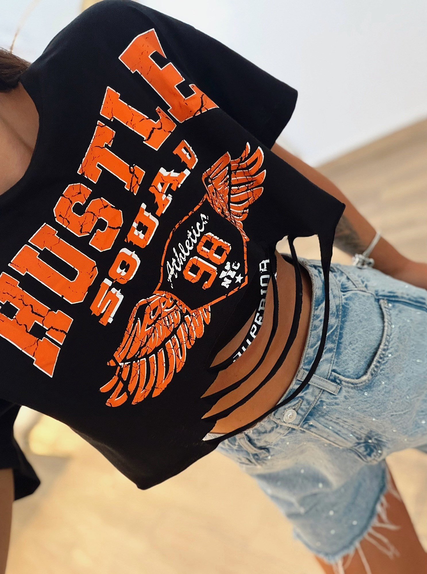 Tasarım Yırtıklı Crop Tshirt
