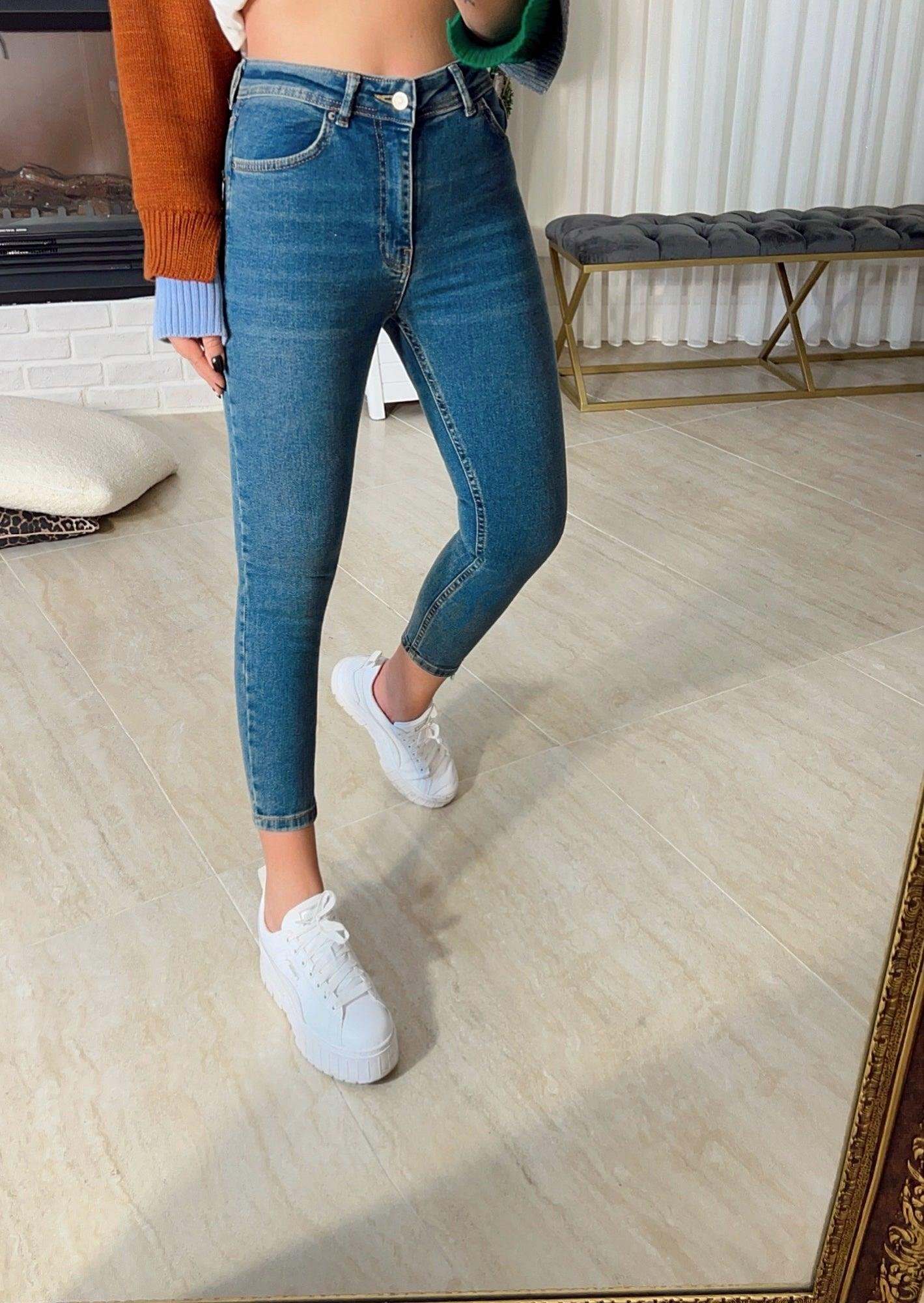 Taşlanmış Toparlayıcı Skinny Jean
