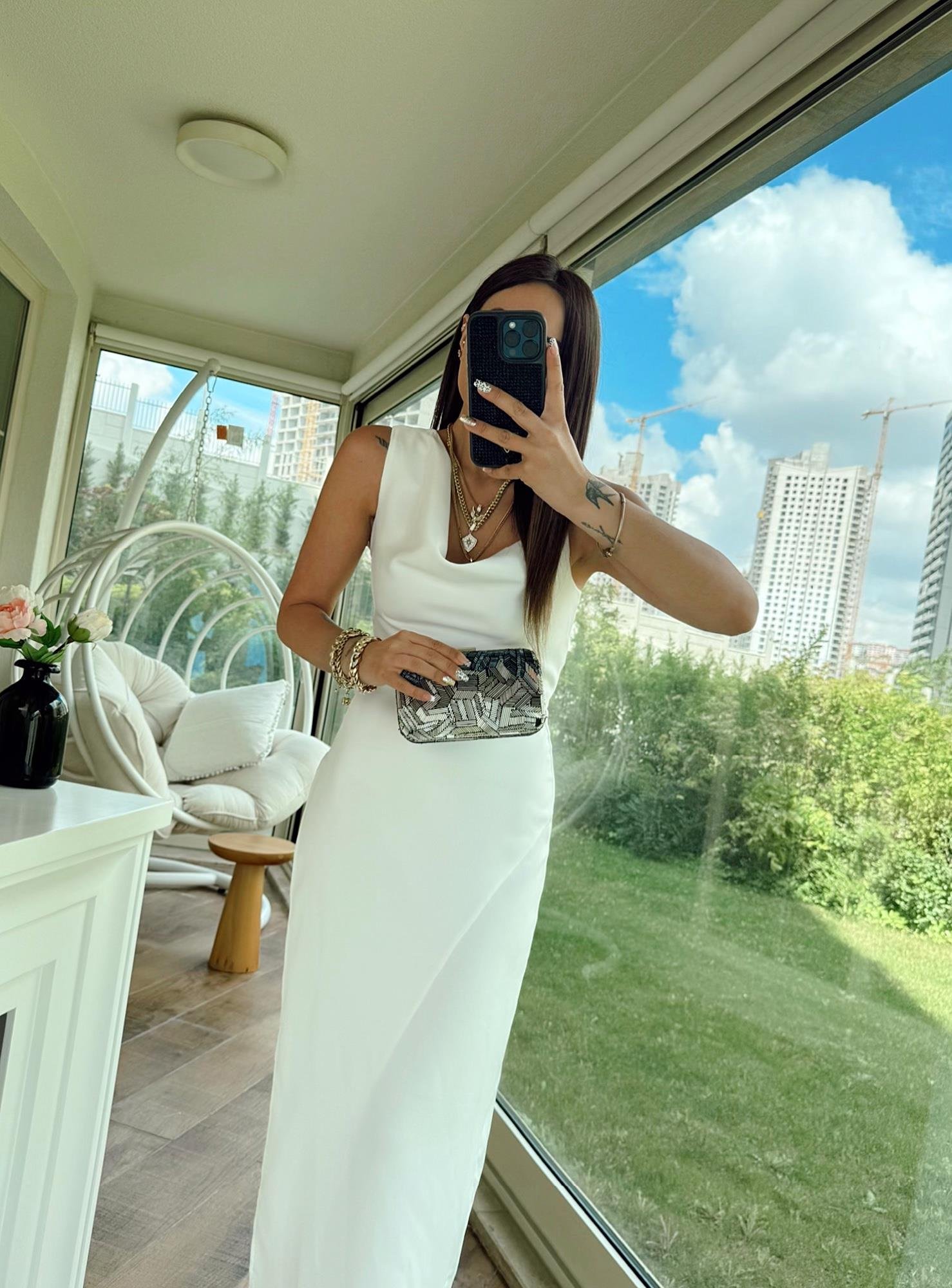 Tek Omuz Saten Beyaz Degaje Yaka Midi Elbise