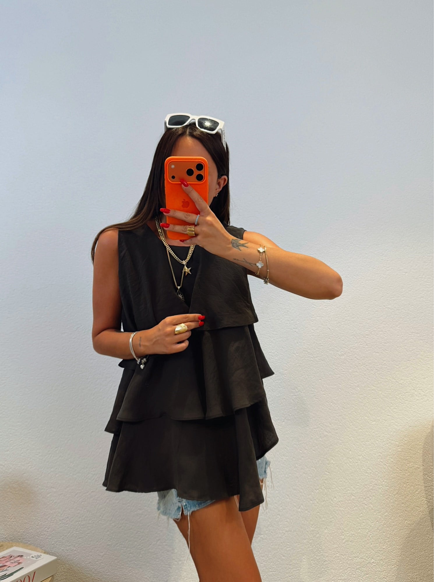 Tensel Katlı Siyah Bluz