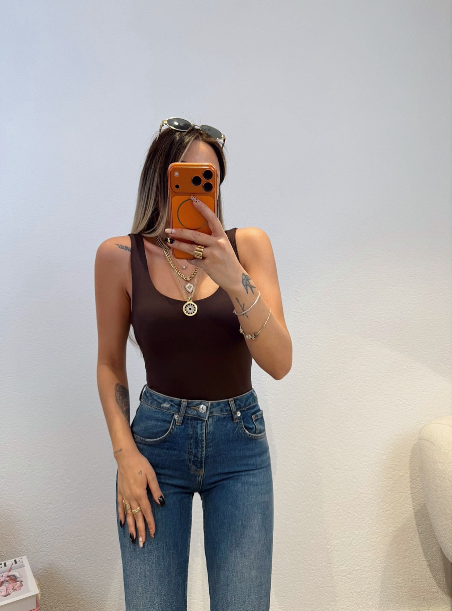 U Yaka Kalın Askılı Kahve Bodysuit