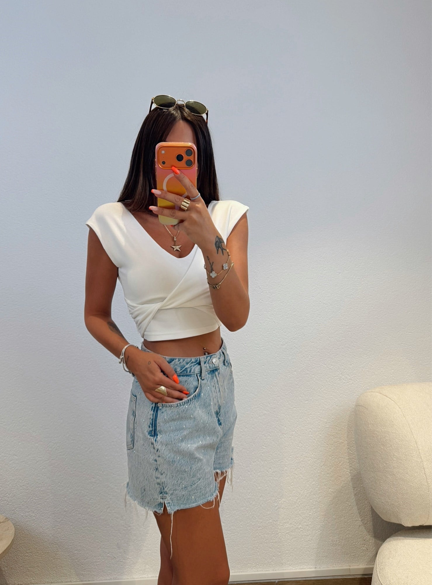 V Yaka Düğümlü Modal Beyaz Crop