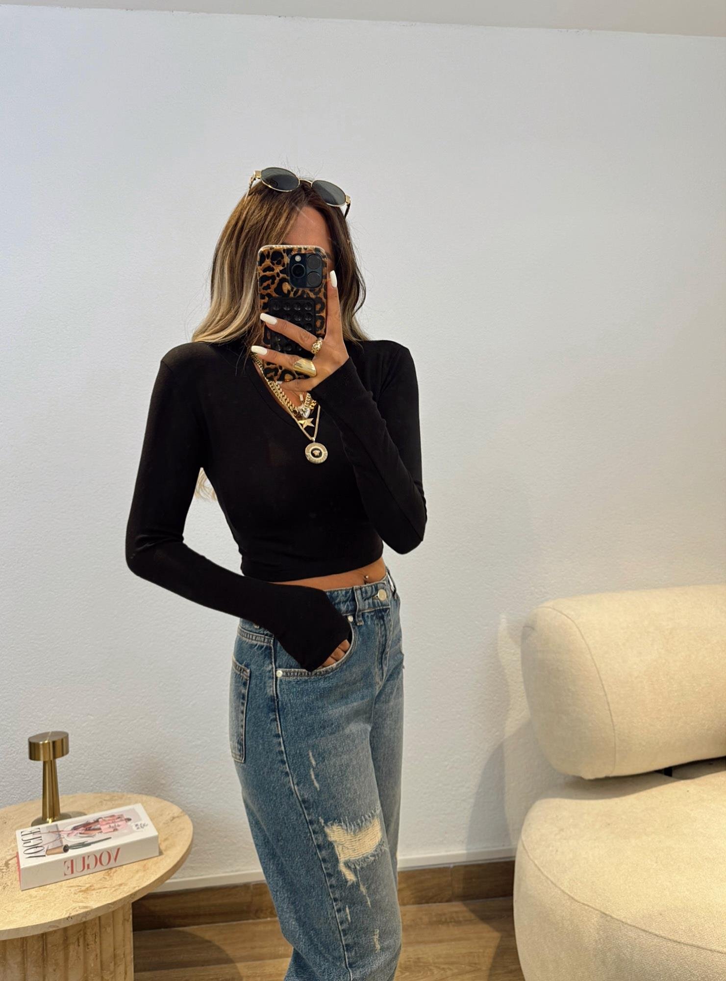 V Yaka Pamuklu Siyah Crop