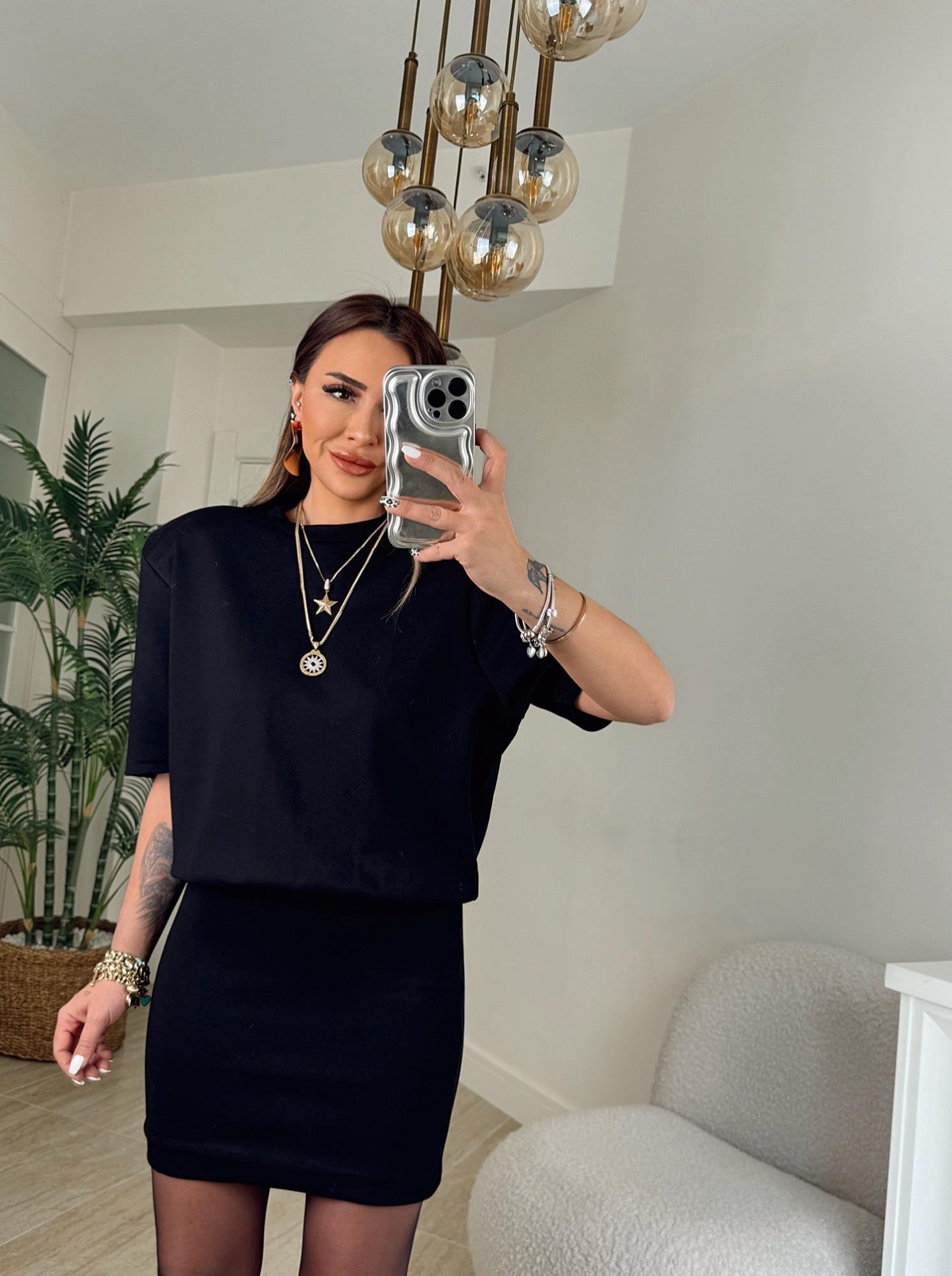 Vatkalı Siyah Mini Elbise