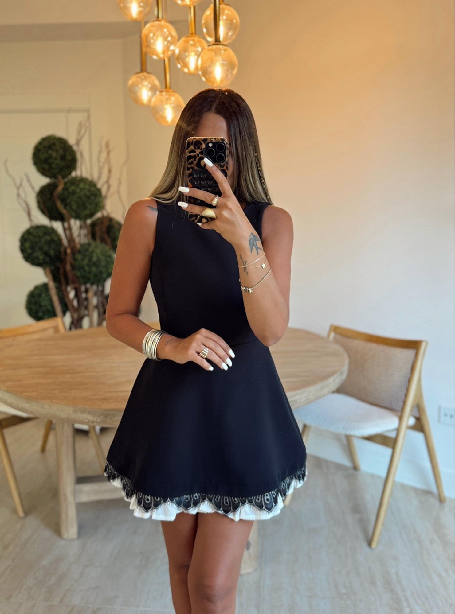 Yeniz Sezon Dantel Detay Crep Elbise