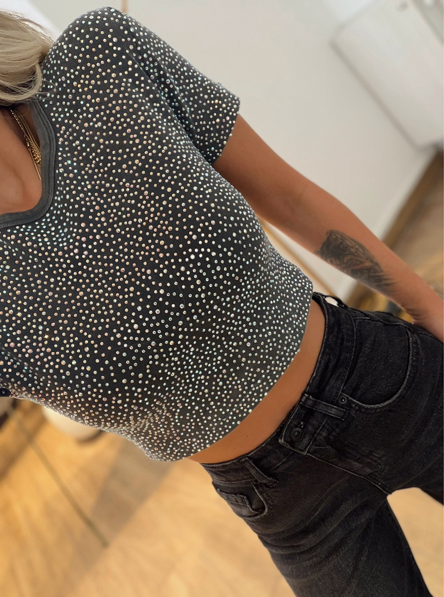 Yıkamalı Taşlı Crop